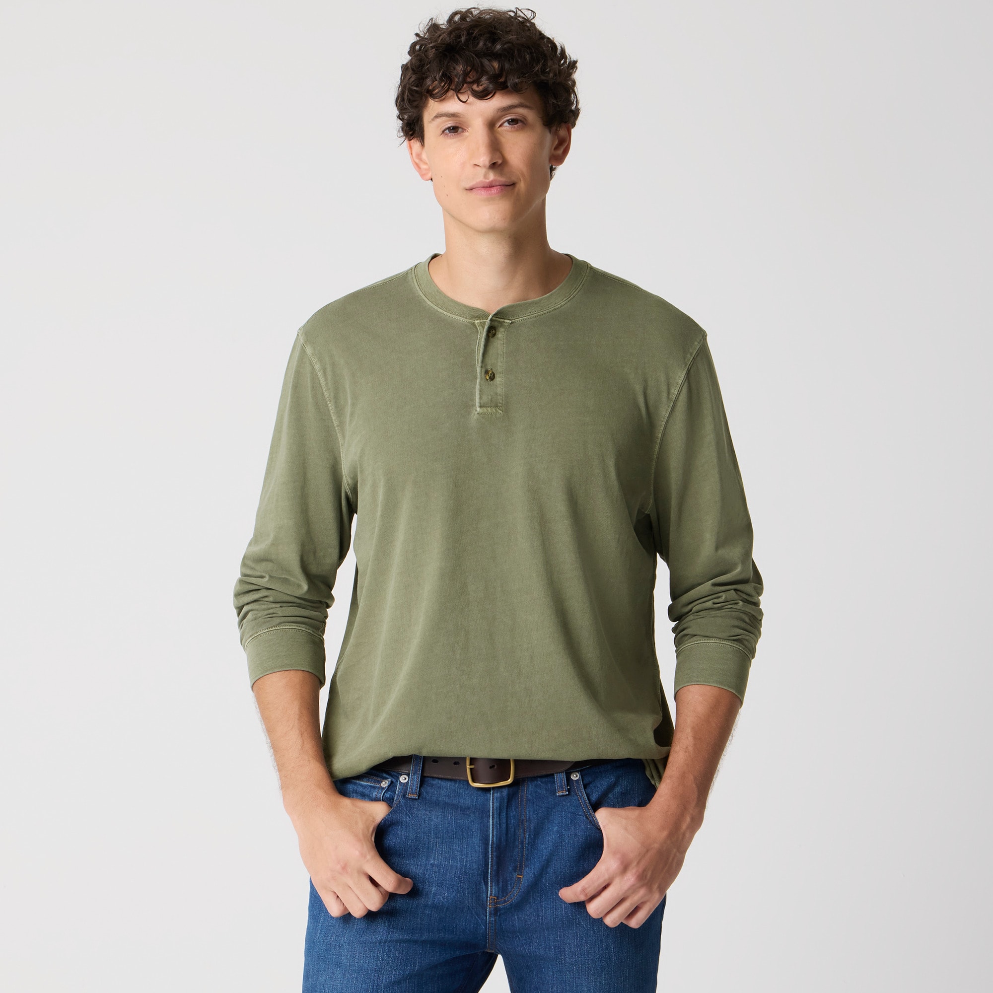 Garment-dyed henley tee