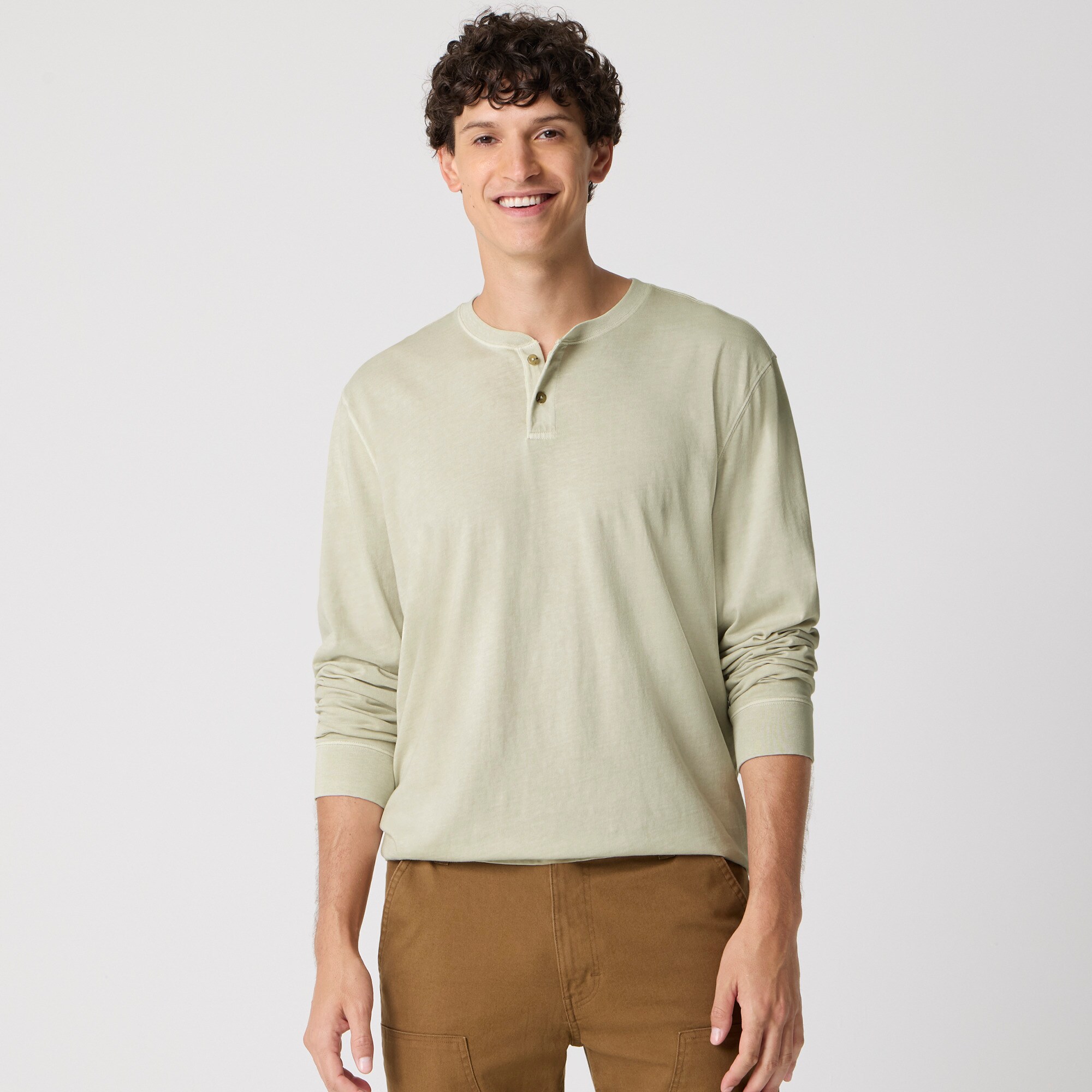 Garment-dyed henley tee