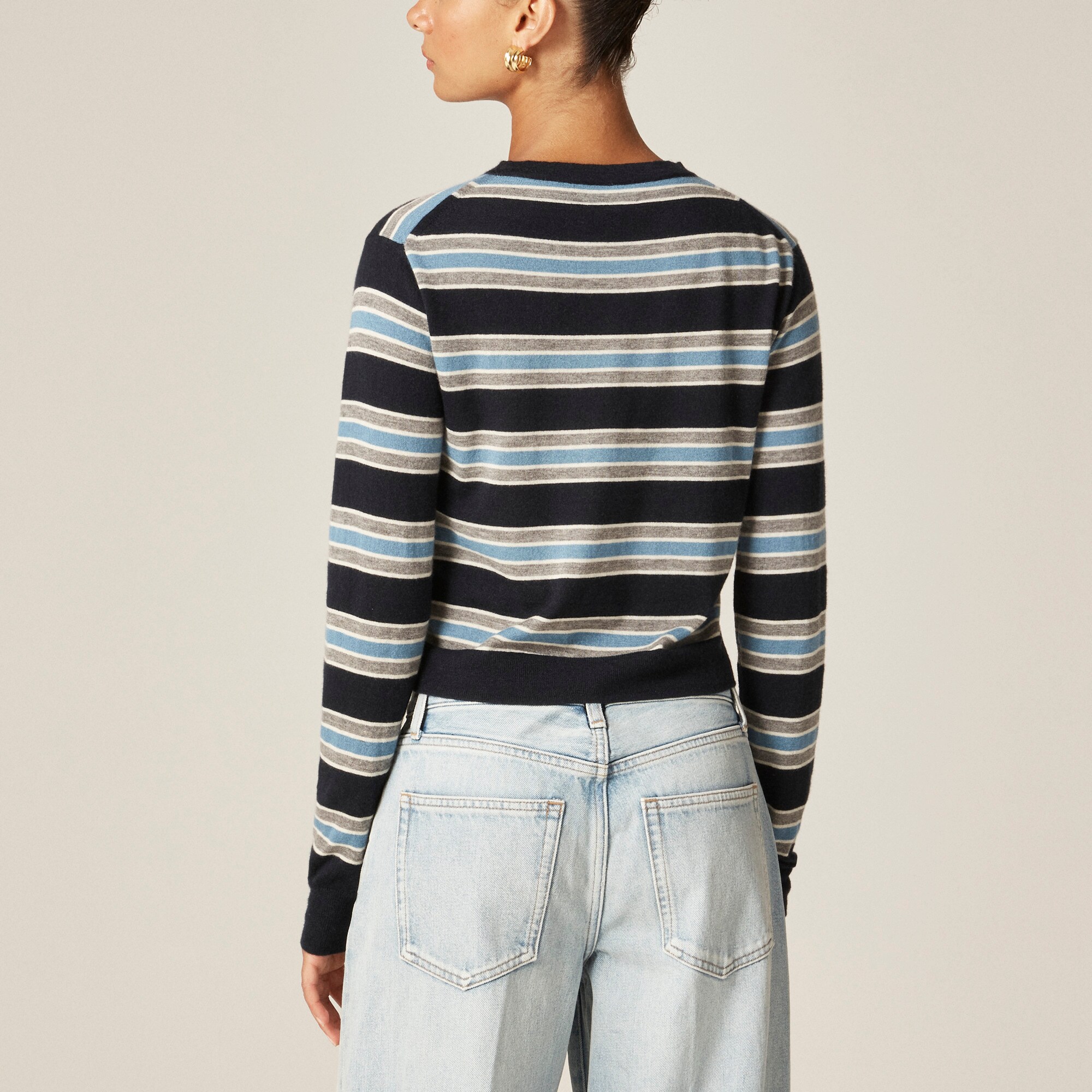 Featherweight cashmere cardigan in stripe