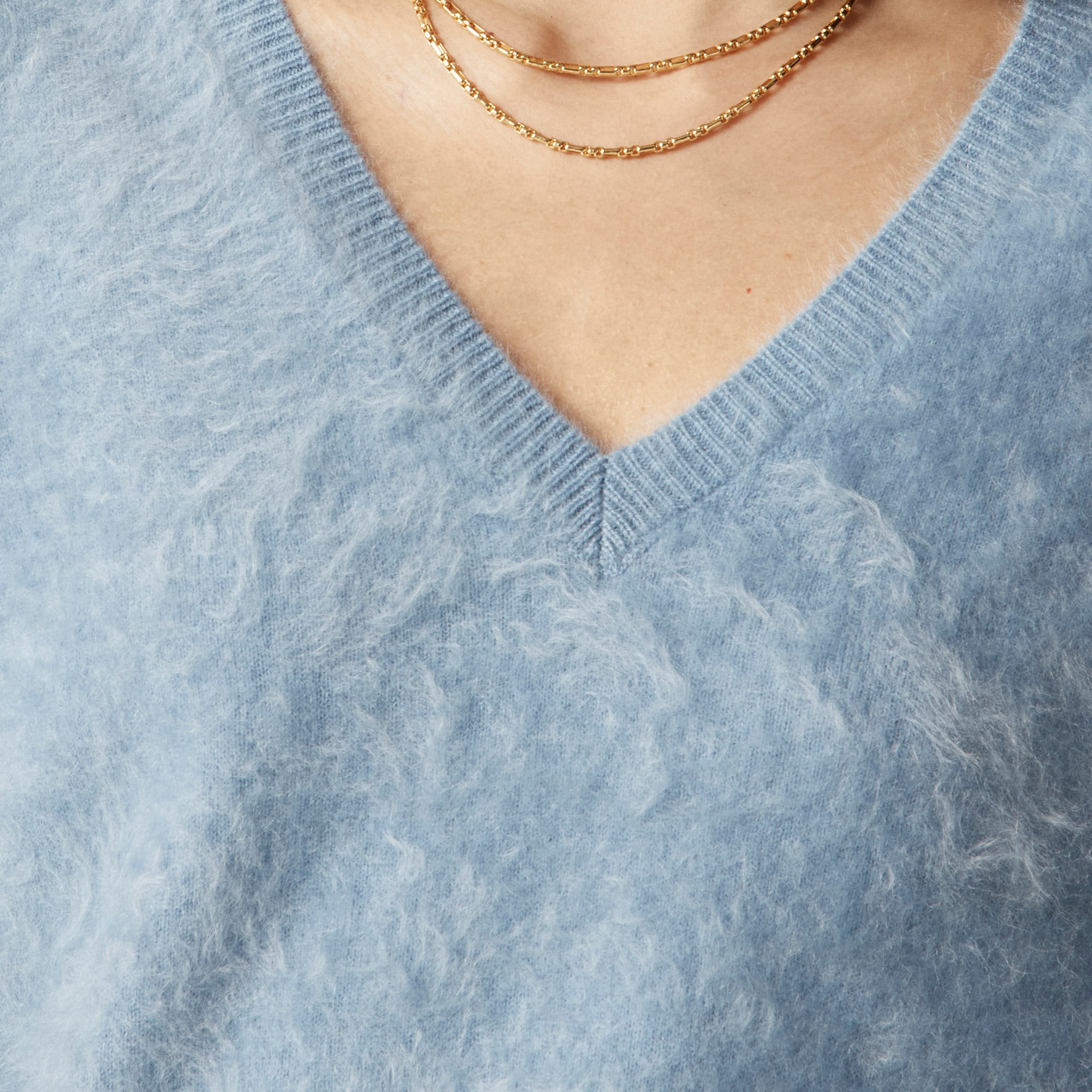 Brushed cashmere V-neck sweater