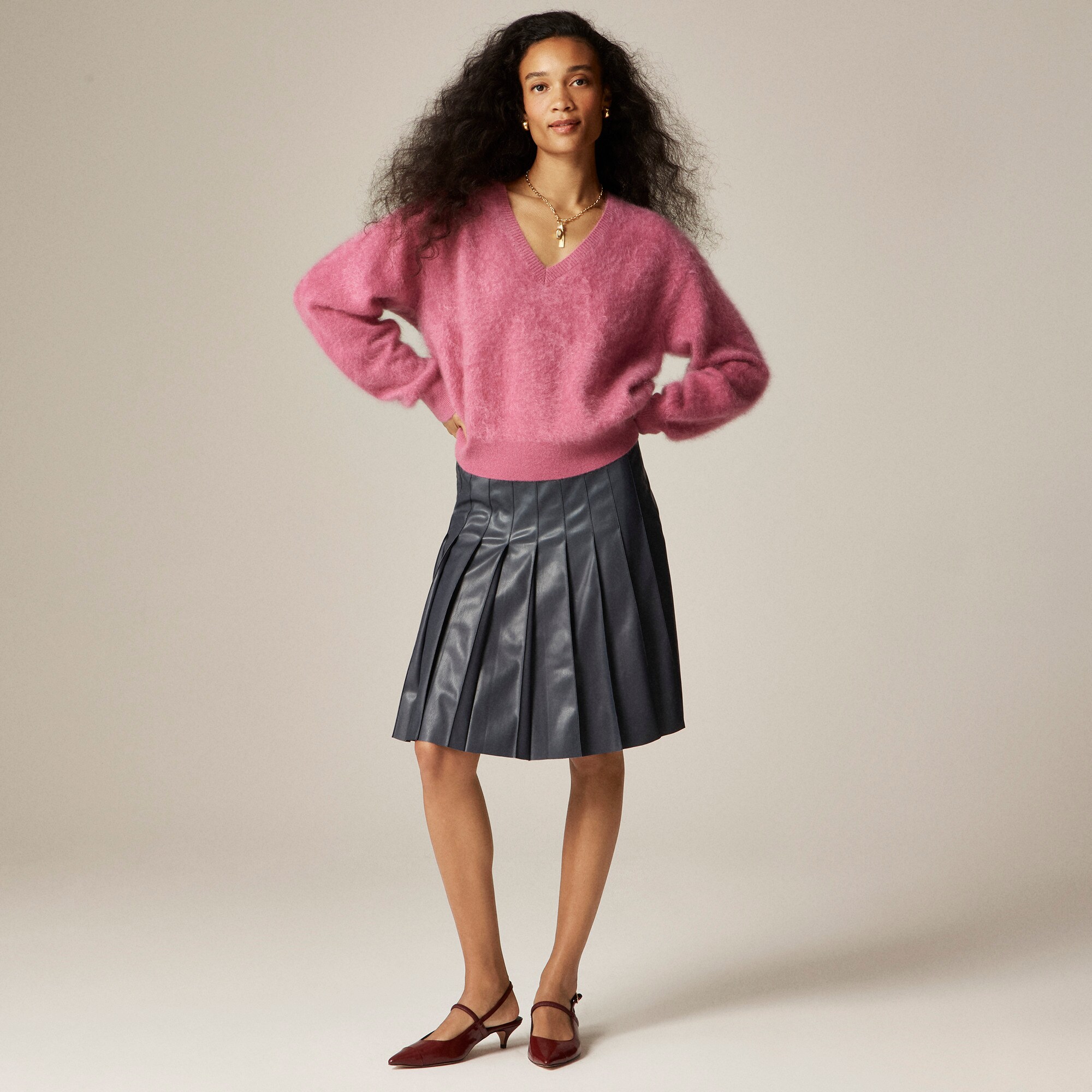 Brushed cashmere V-neck sweater
