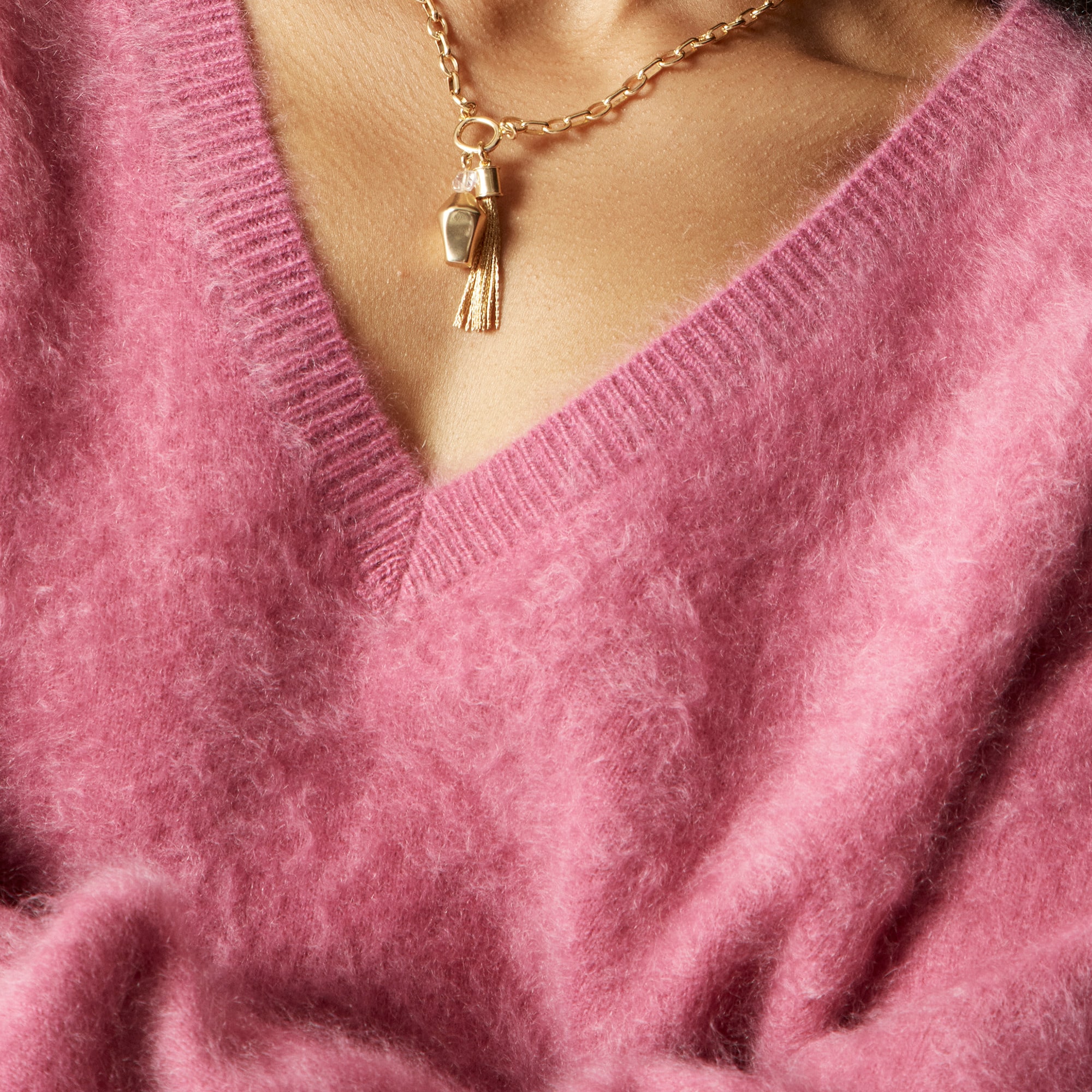 Brushed cashmere V-neck sweater