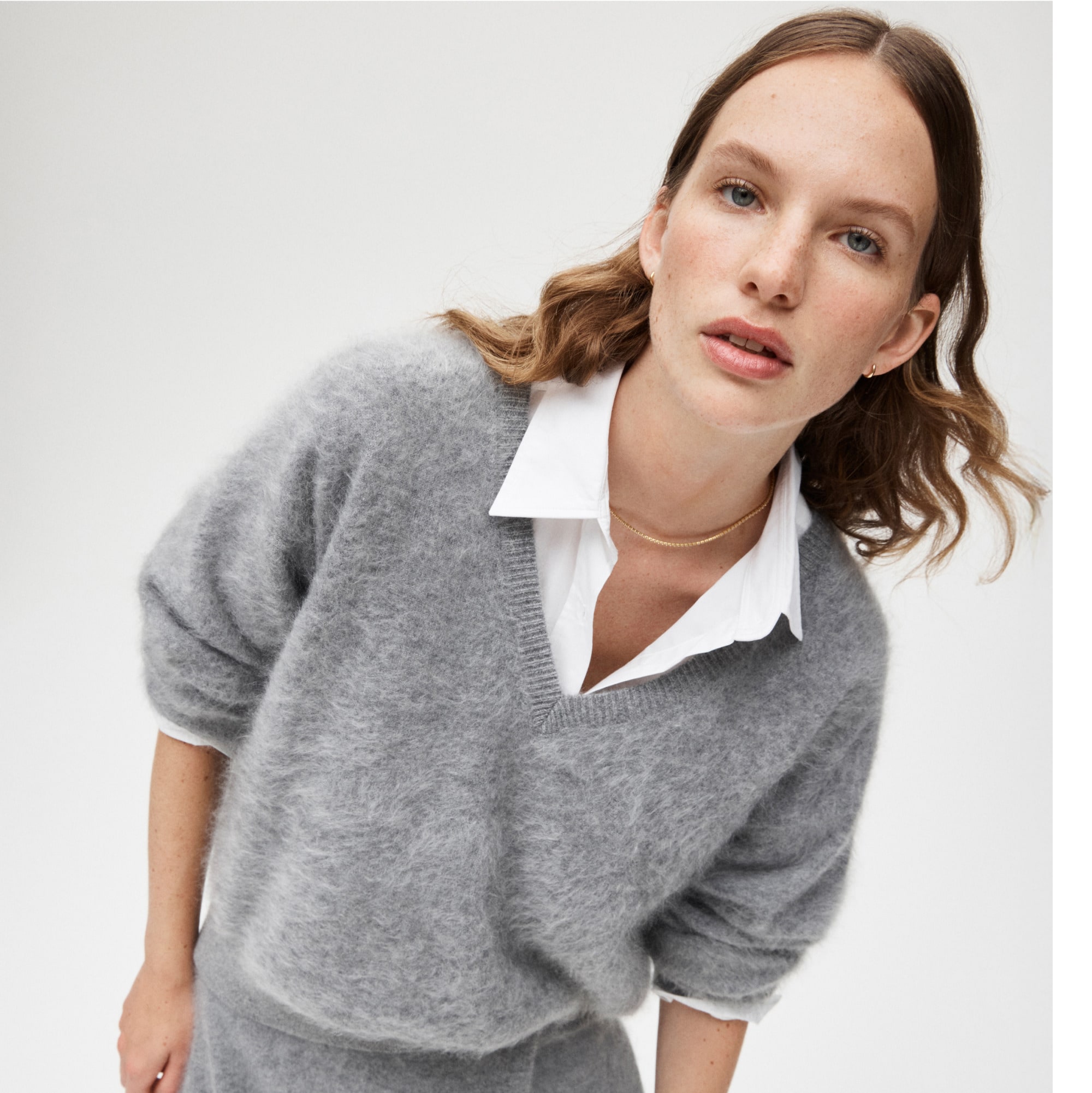 Brushed cashmere V-neck sweater
