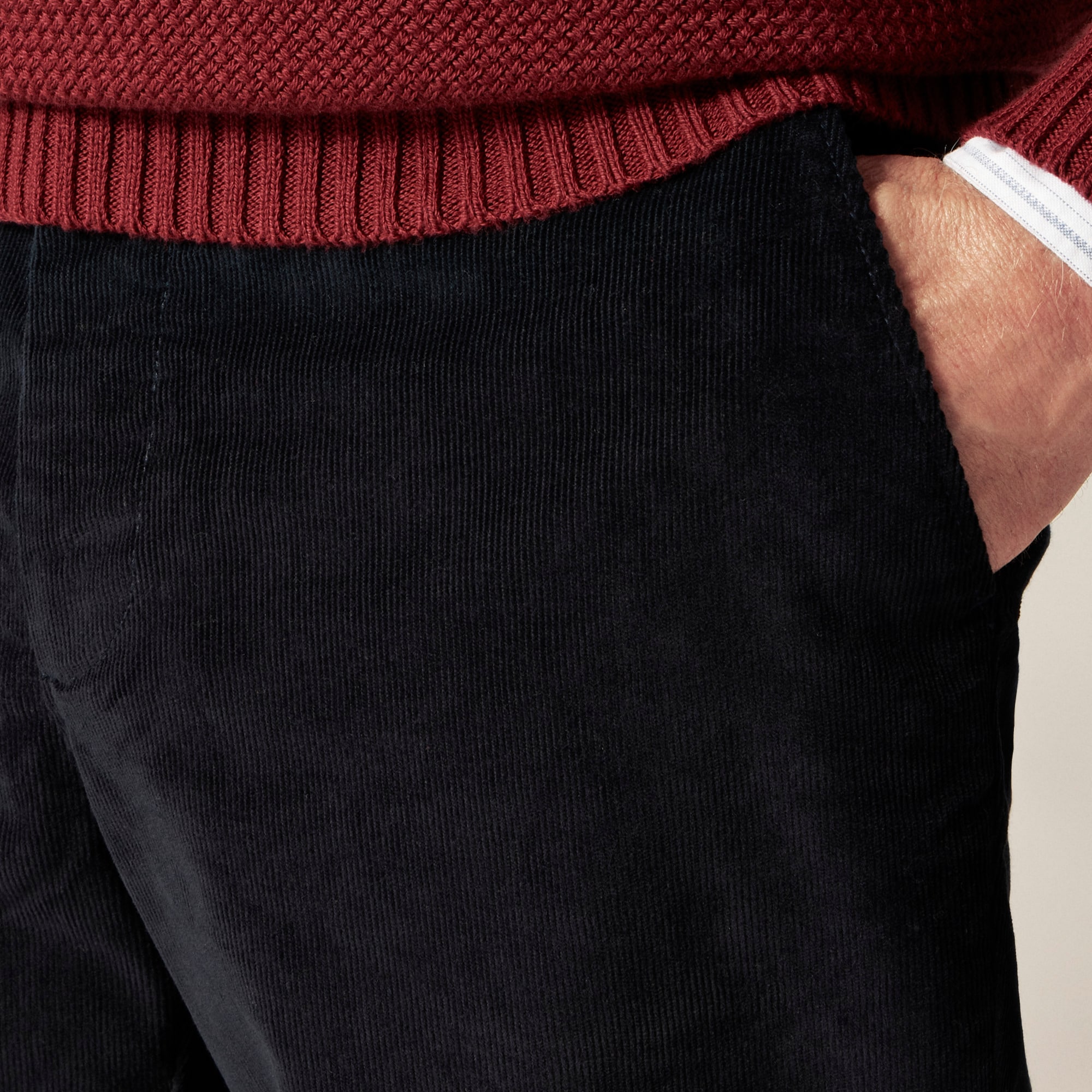 Broken-in Straight chino pant in stretch corduroy