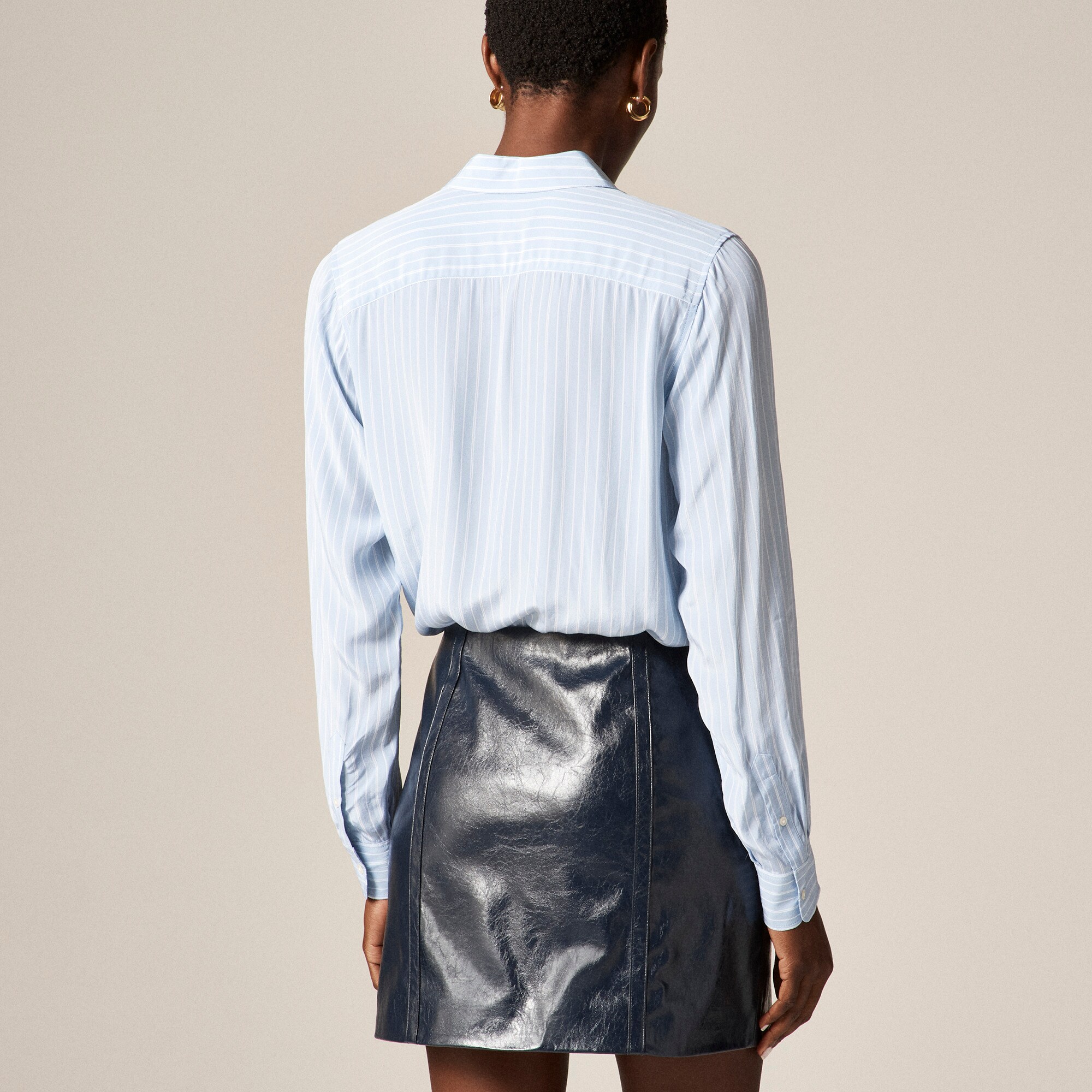 Mini skirt in distressed faux leather