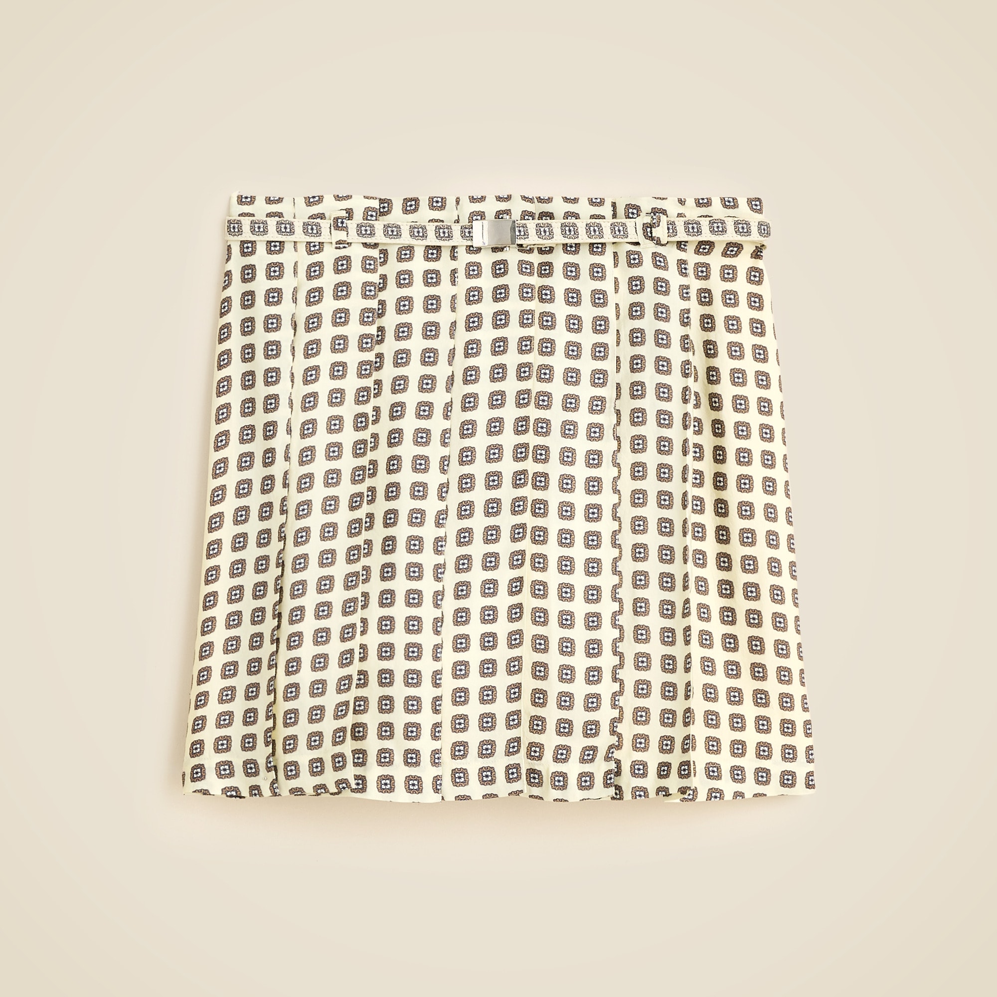 Pleated prep skirt in foulard print