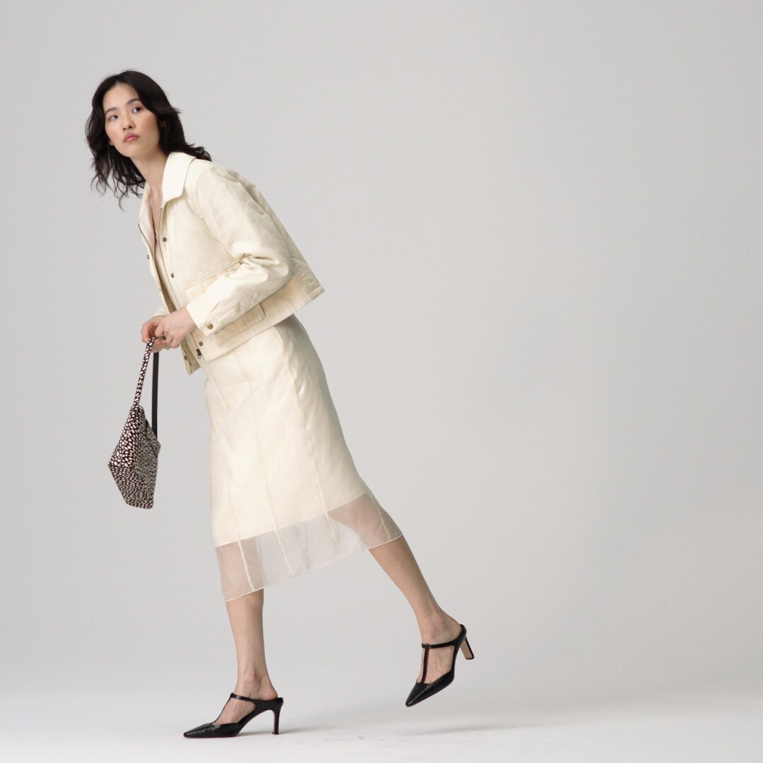 Made-in-Italy T-strap pumps in croc-embossed leather
