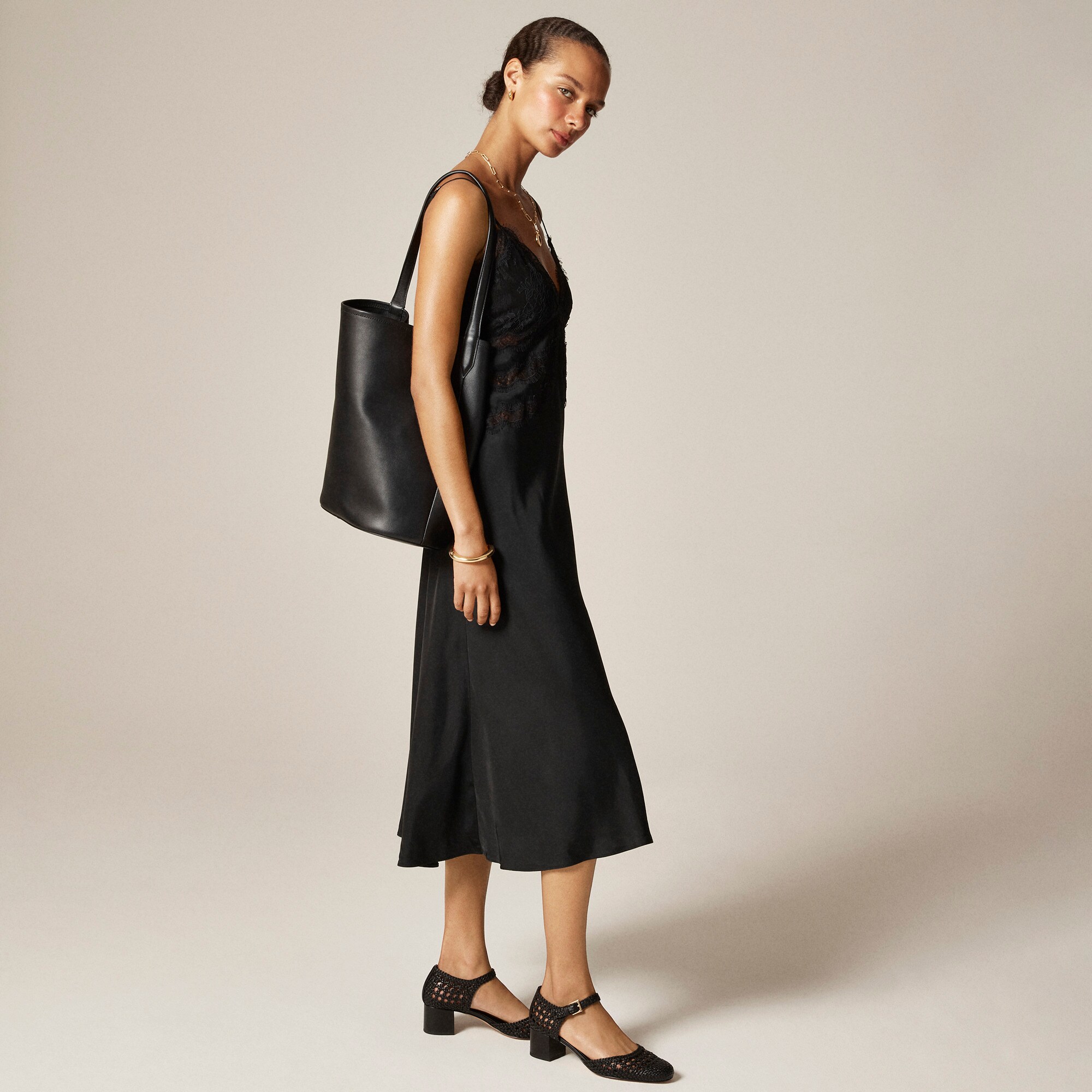 Berkeley big bucket bag in leather - thumbnail 2