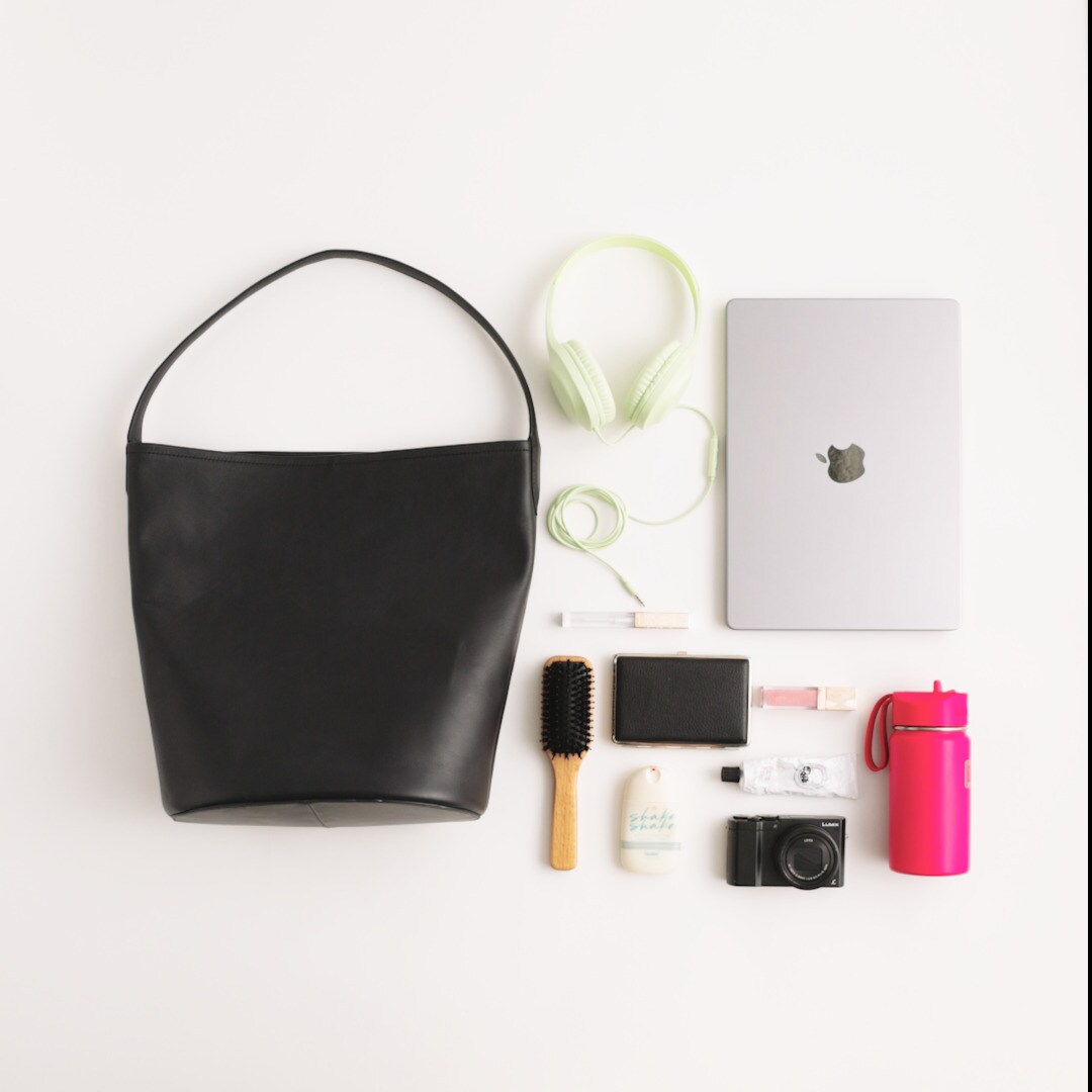 Berkeley big bucket bag in leather
