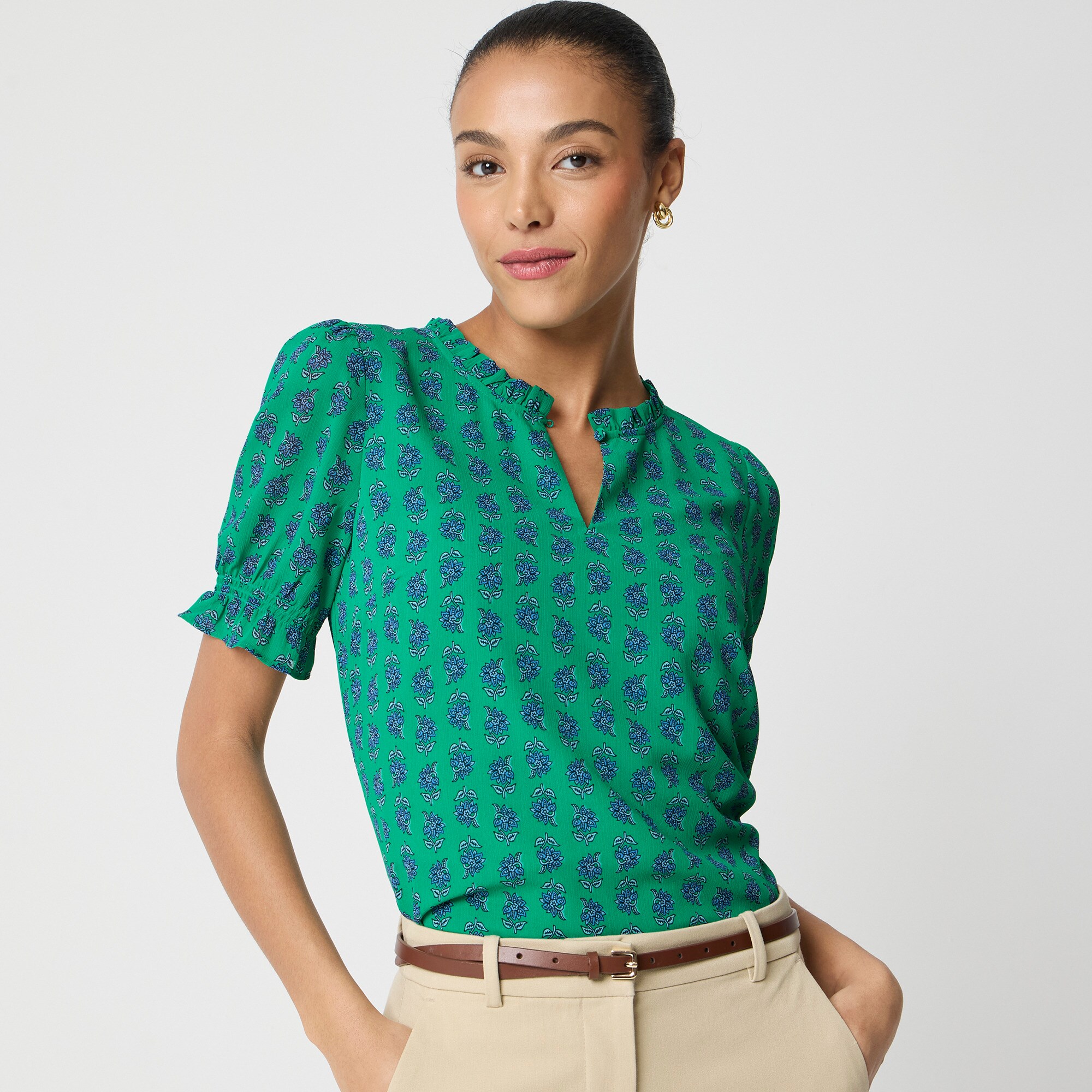 womens Short-sleeve printed ruffleneck top