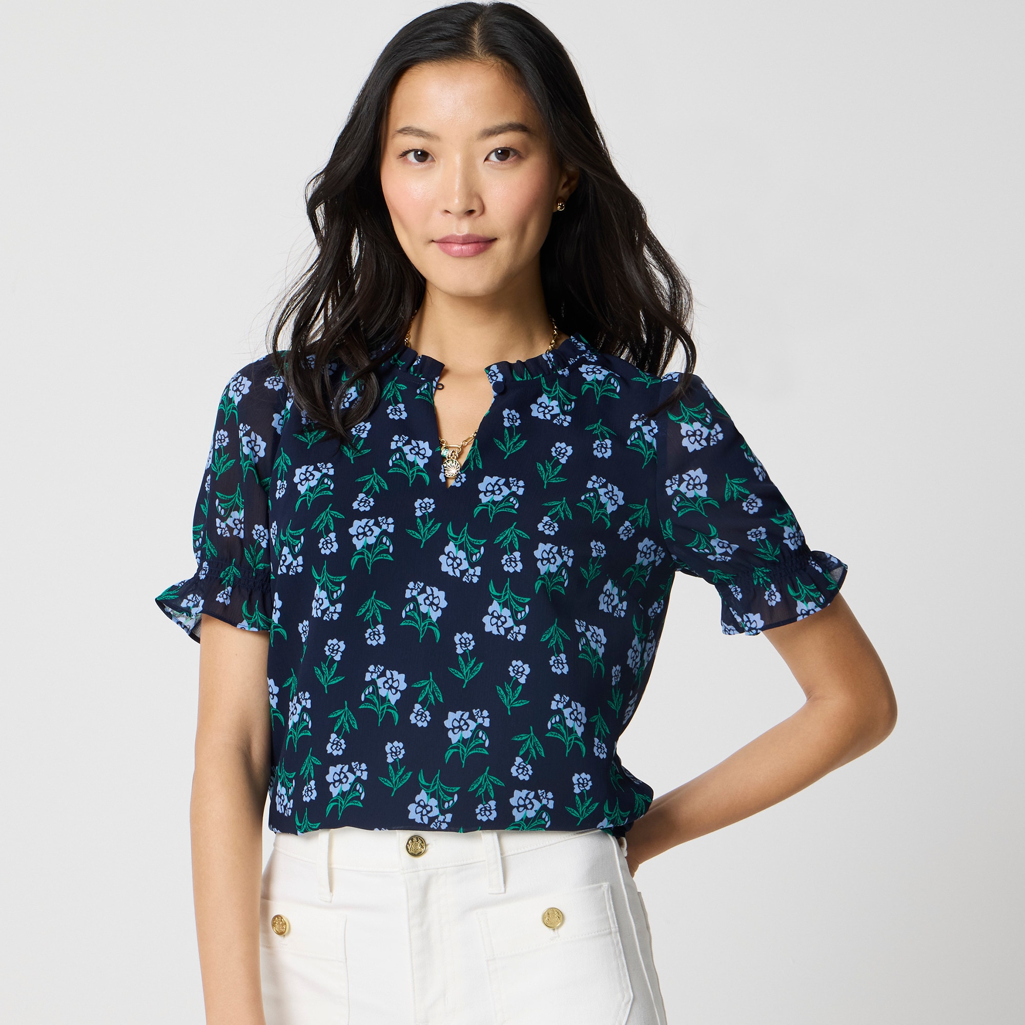Short-sleeve printed ruffleneck top