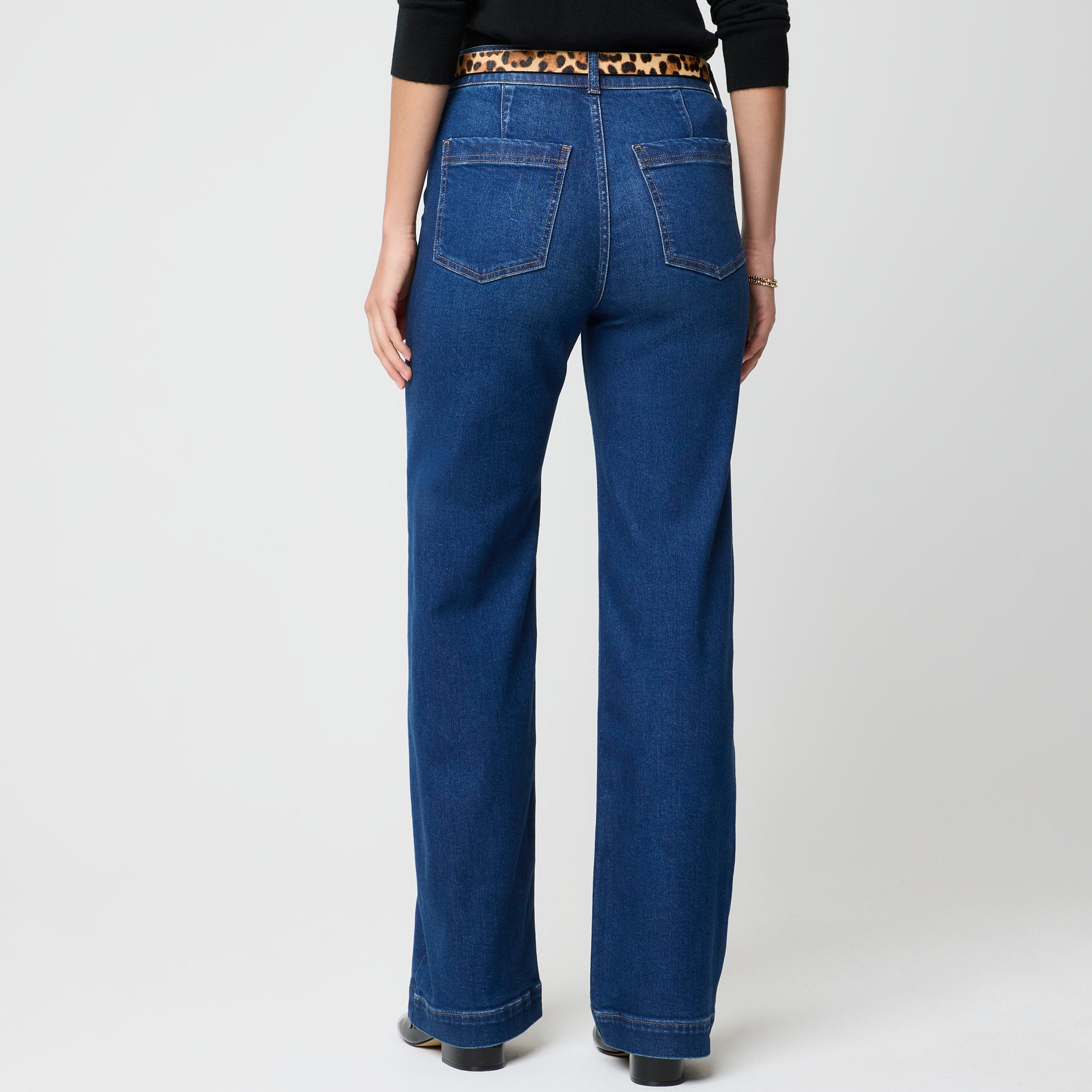 High-rise wide-leg jean in all-day stretch