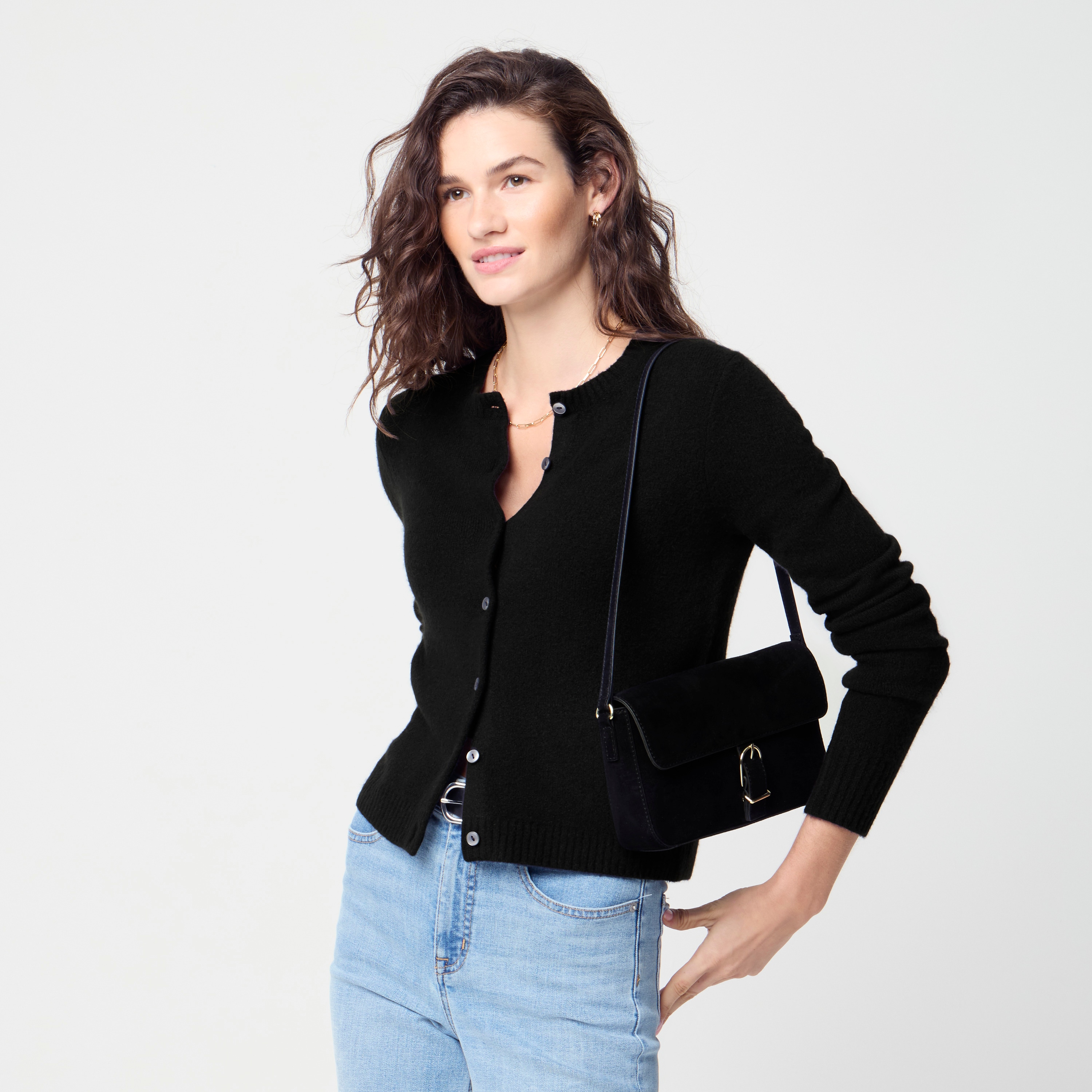 Cardigan sweater extra-soft yarn