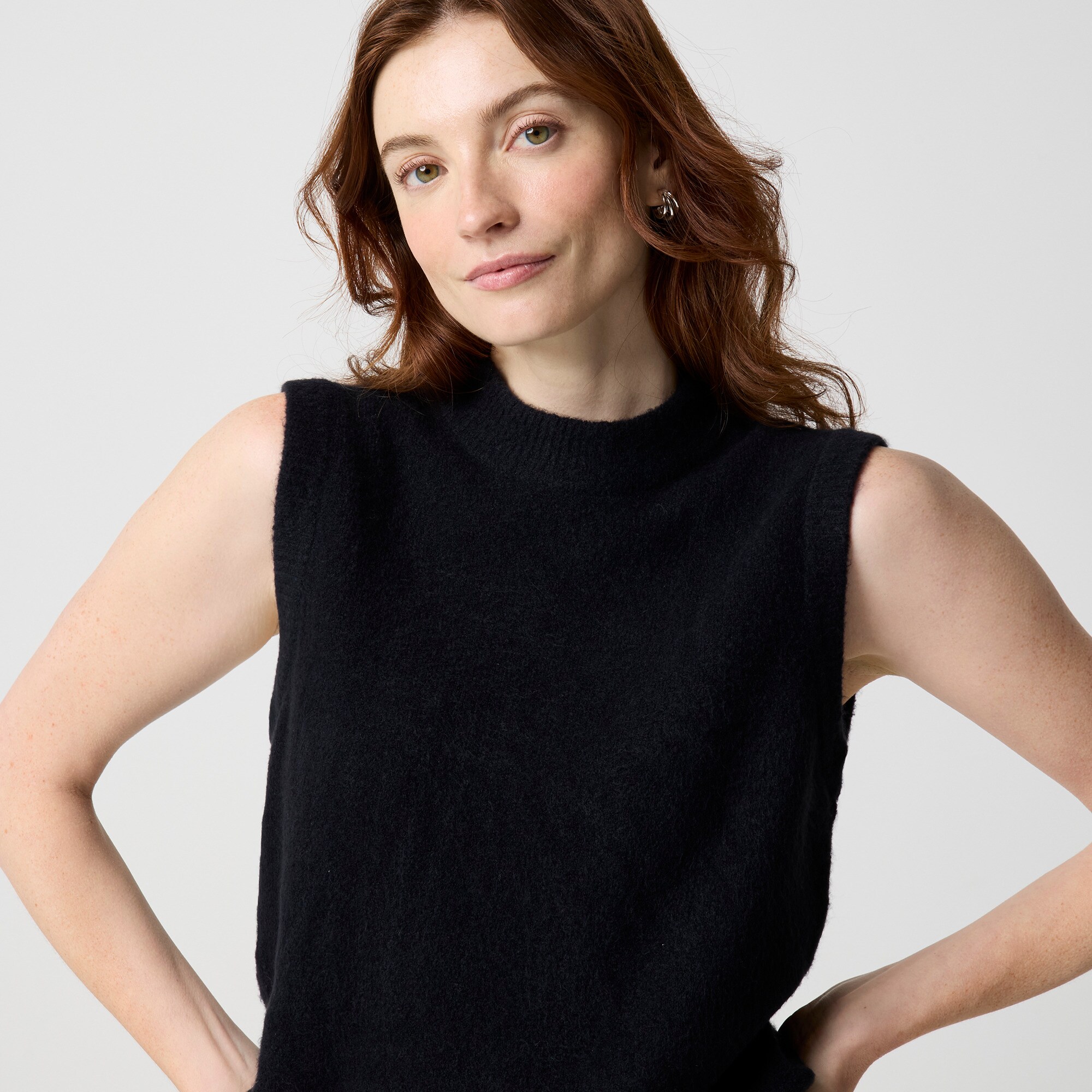 Crewneck sweater-vest in extra-soft yarn