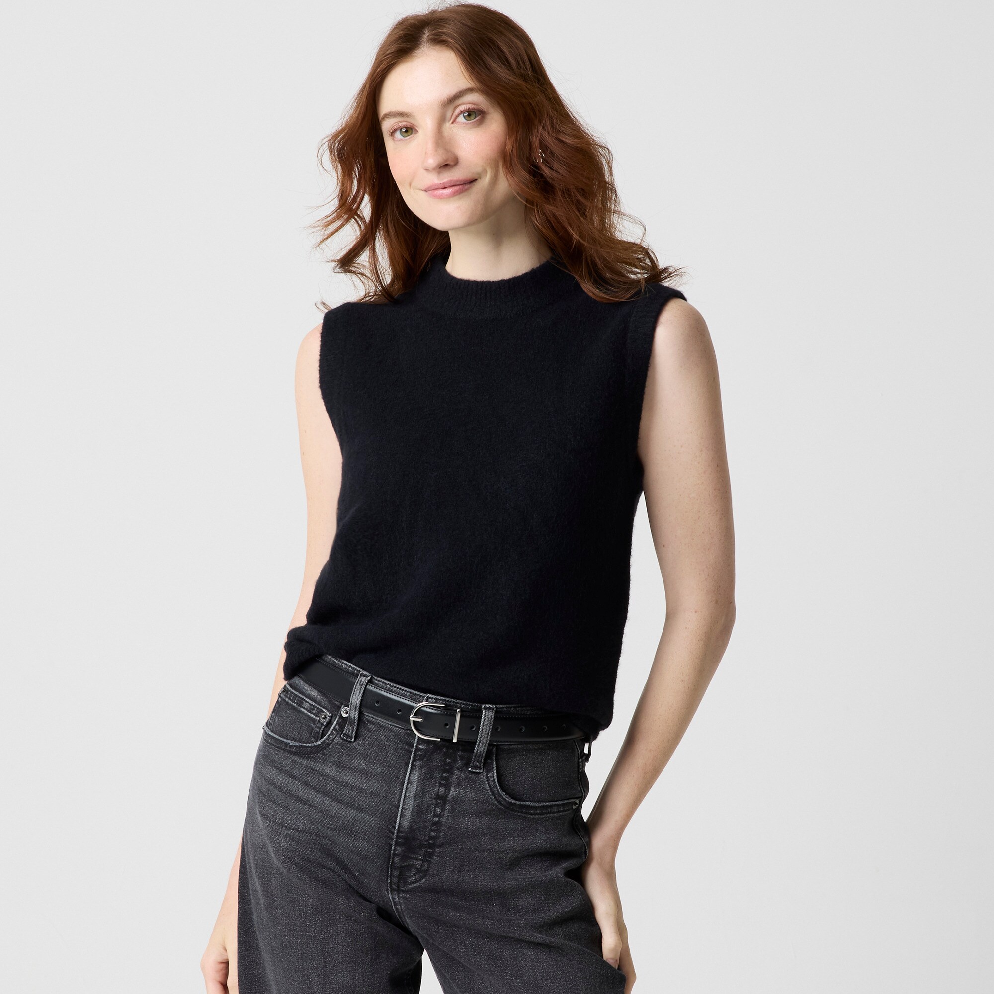 Crewneck sweater-vest in extra-soft yarn