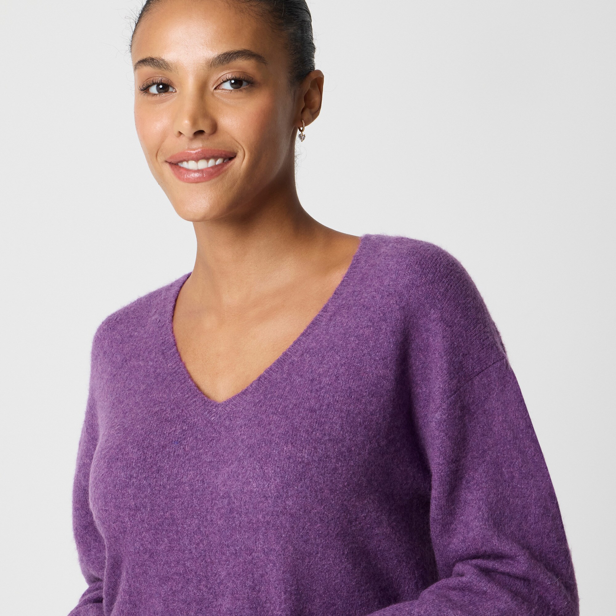 V-neck sweater in extra-soft yarn