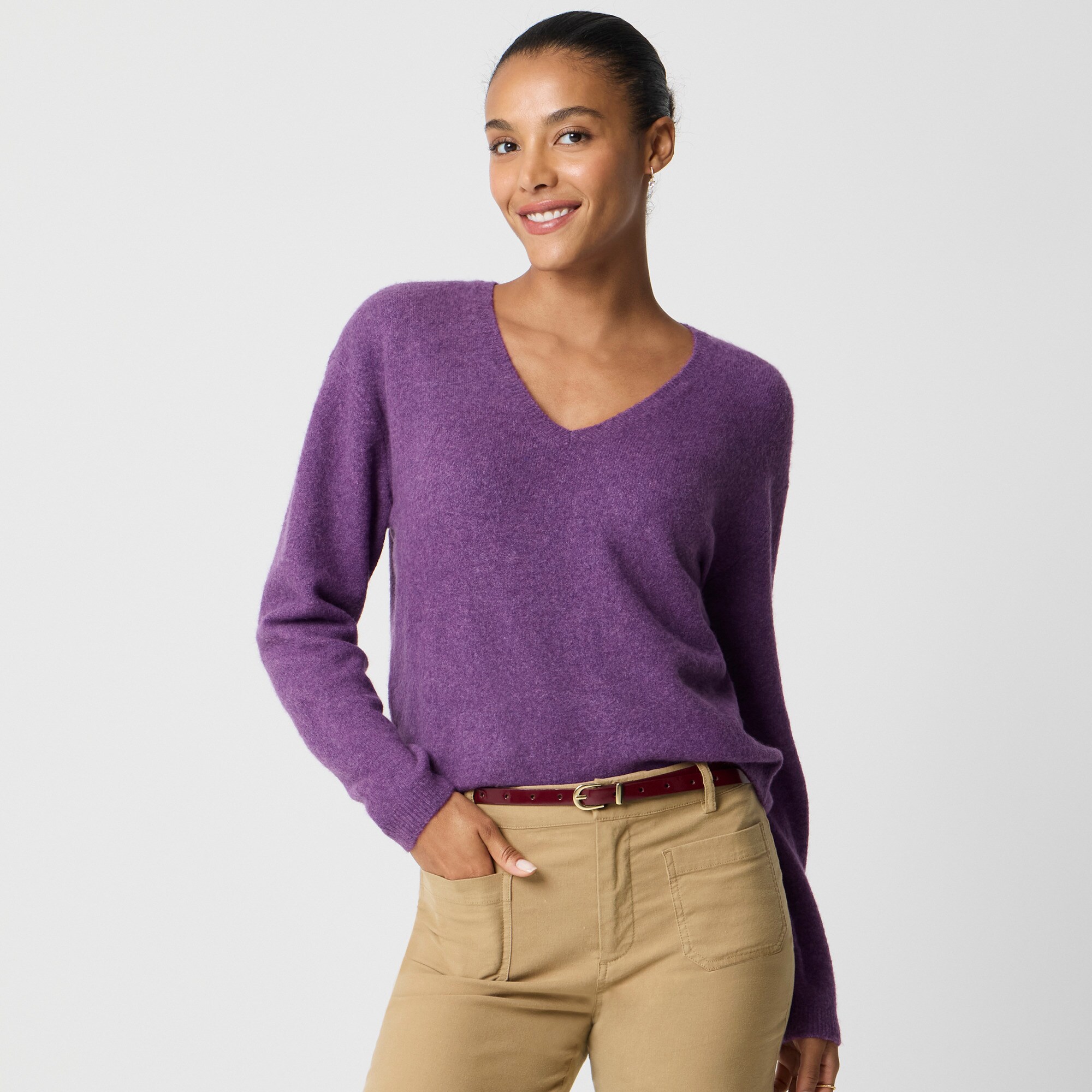 womens V-neck sweater in extra-soft yarn