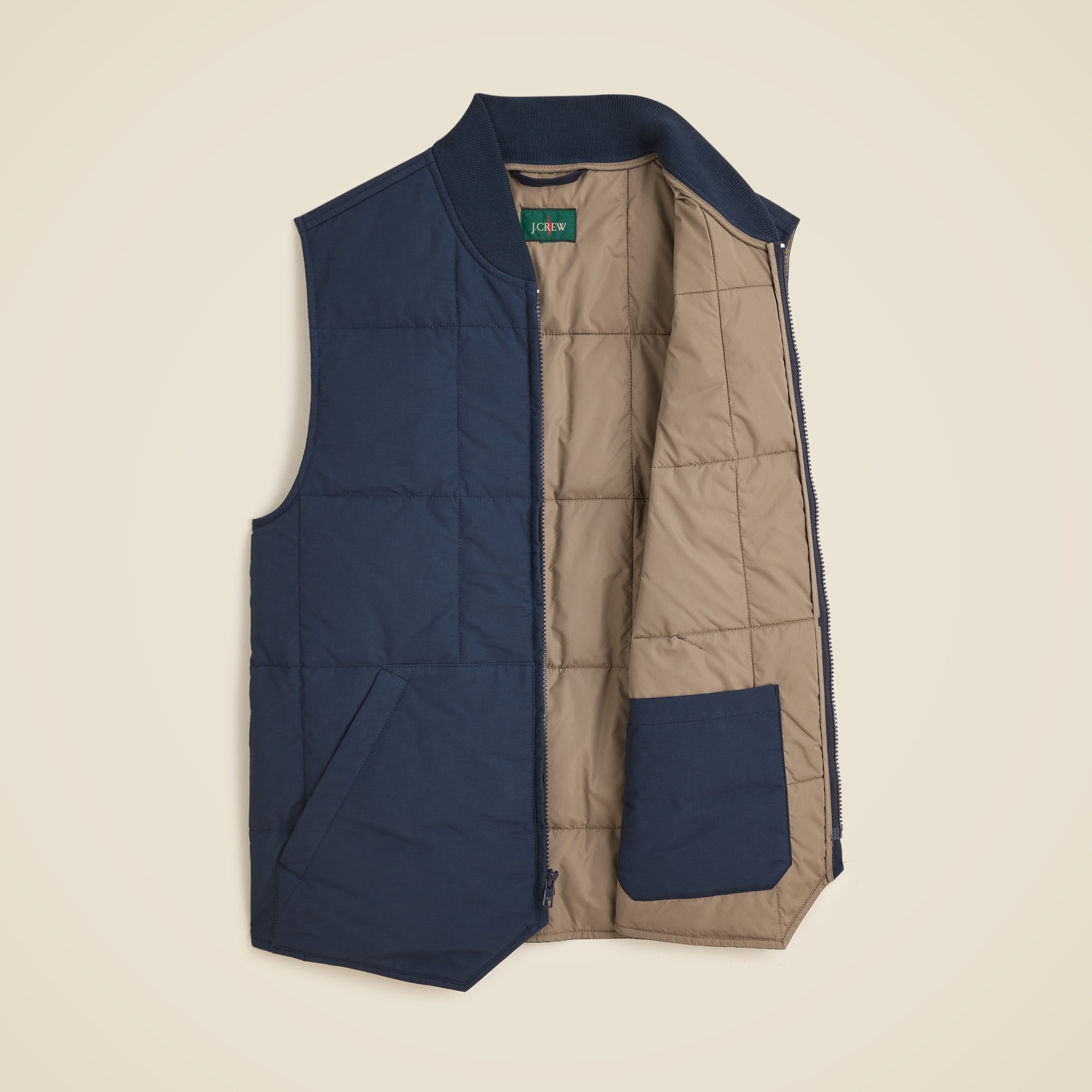 Box-quilt insulated vest with PrimaLoft®