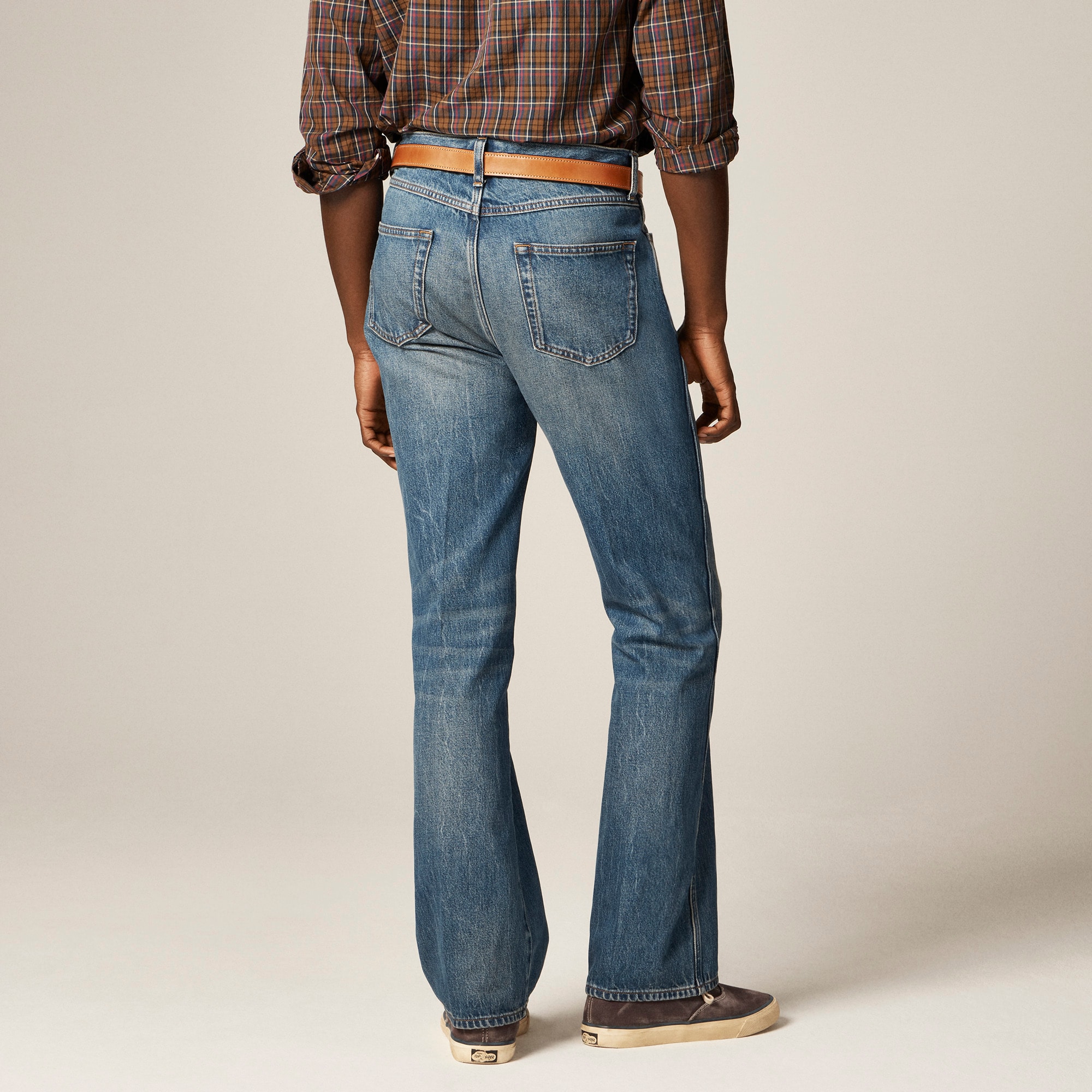 Bootcut creased jean in vintage medium wash