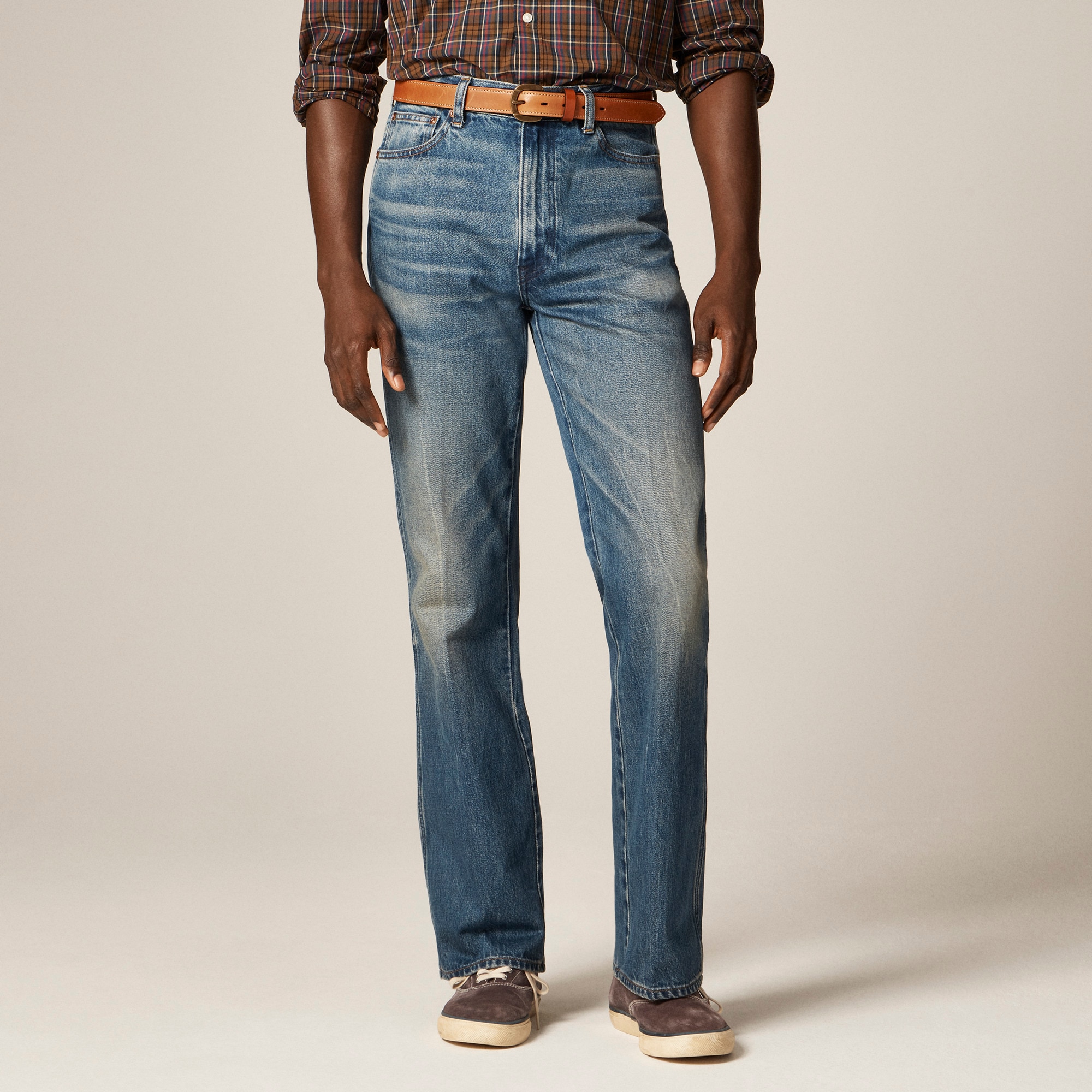 Bootcut creased jean in vintage medium wash