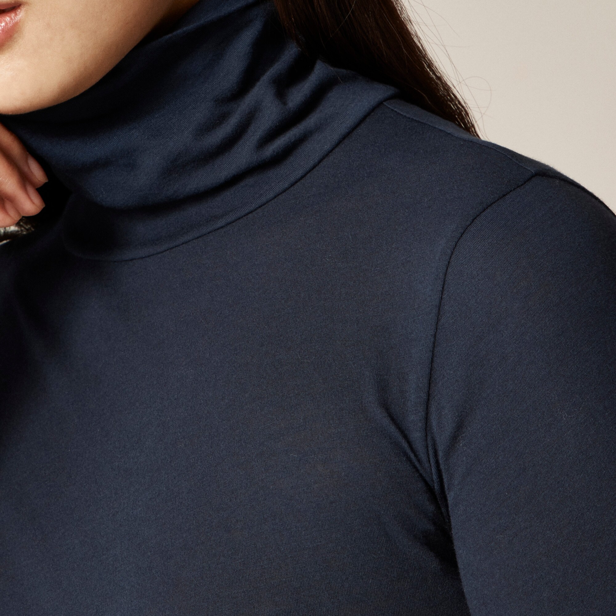 New feather jersey turtleneck