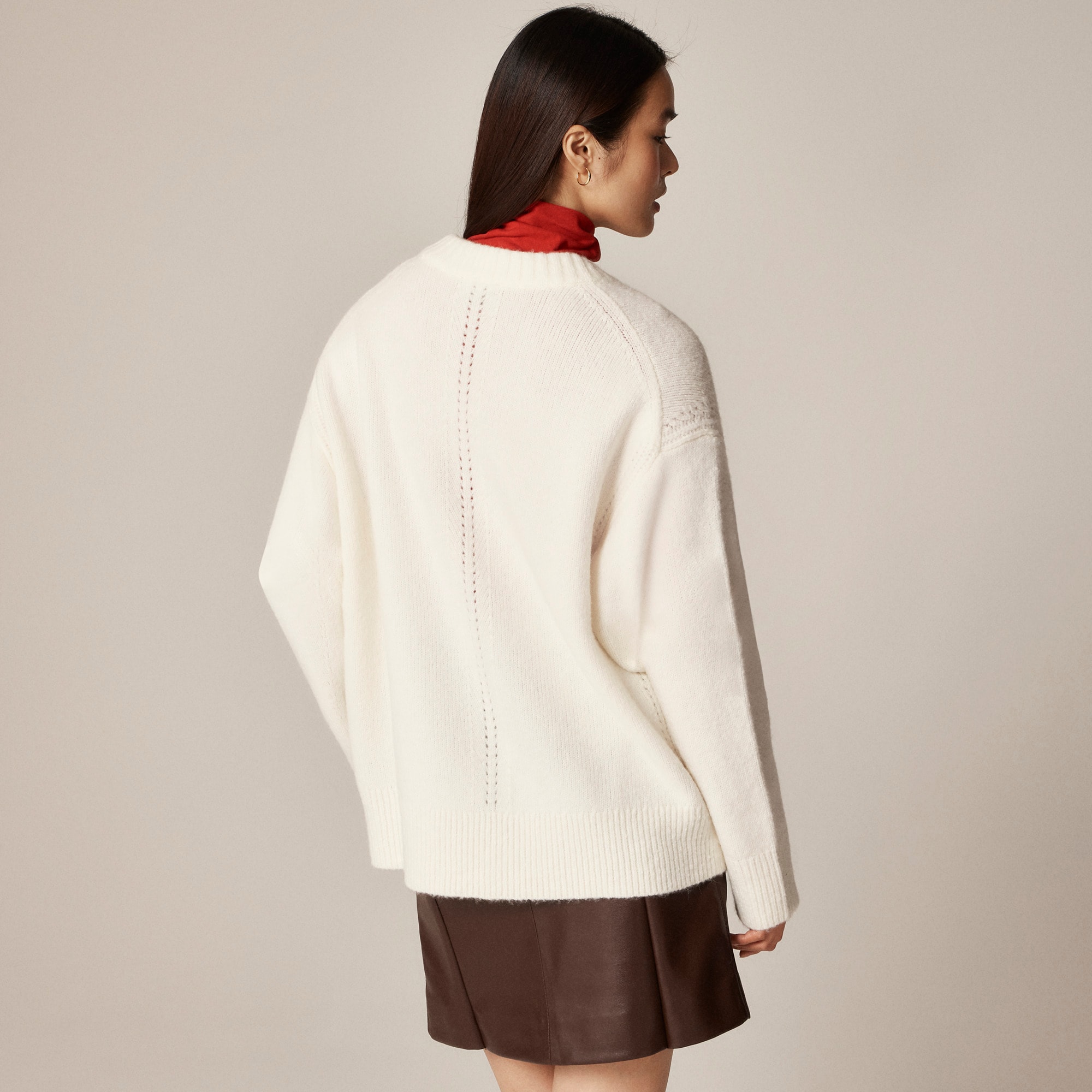 Relaxed crewneck pullover