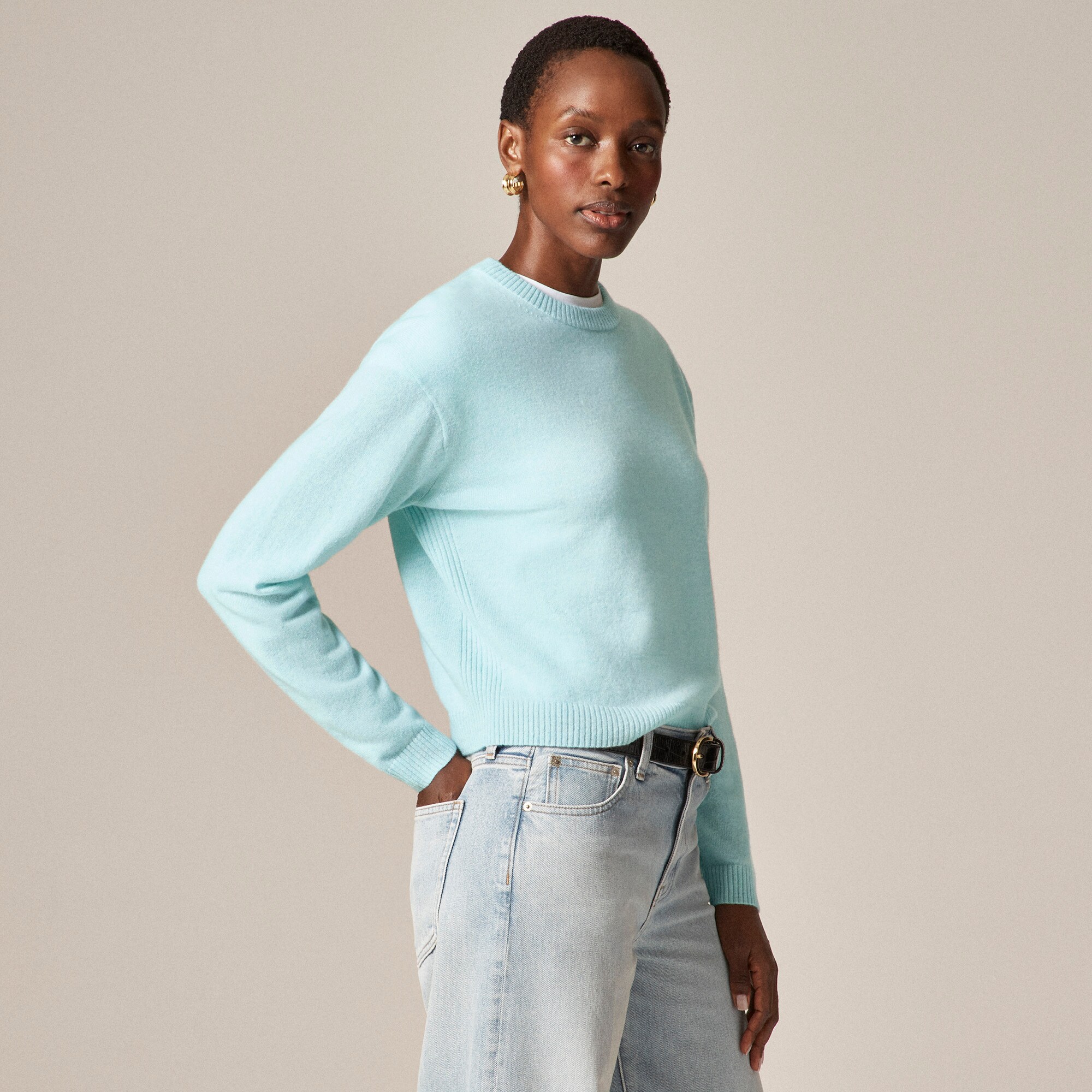  Perfect cashmere crewneck sweater