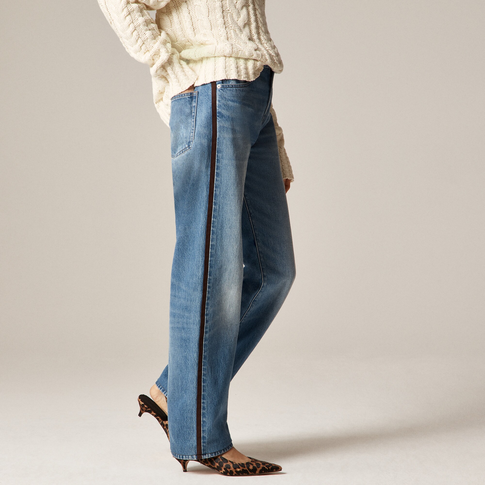 Mid-rise relaxed straight jean with suede stripe