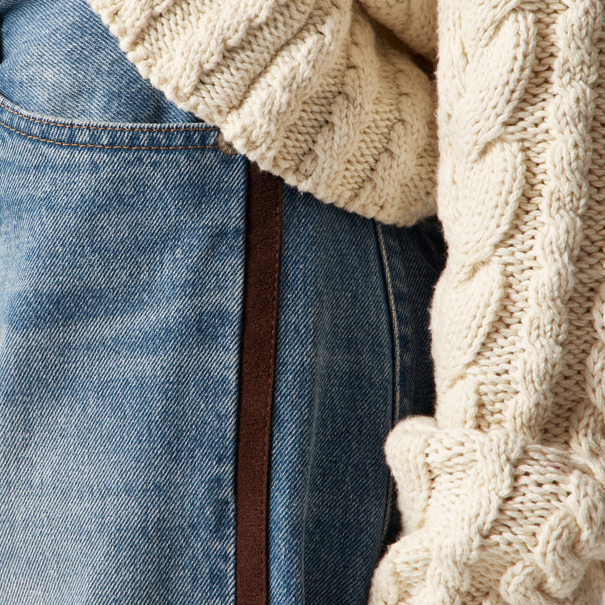 Mid-rise relaxed straight jean with suede stripe