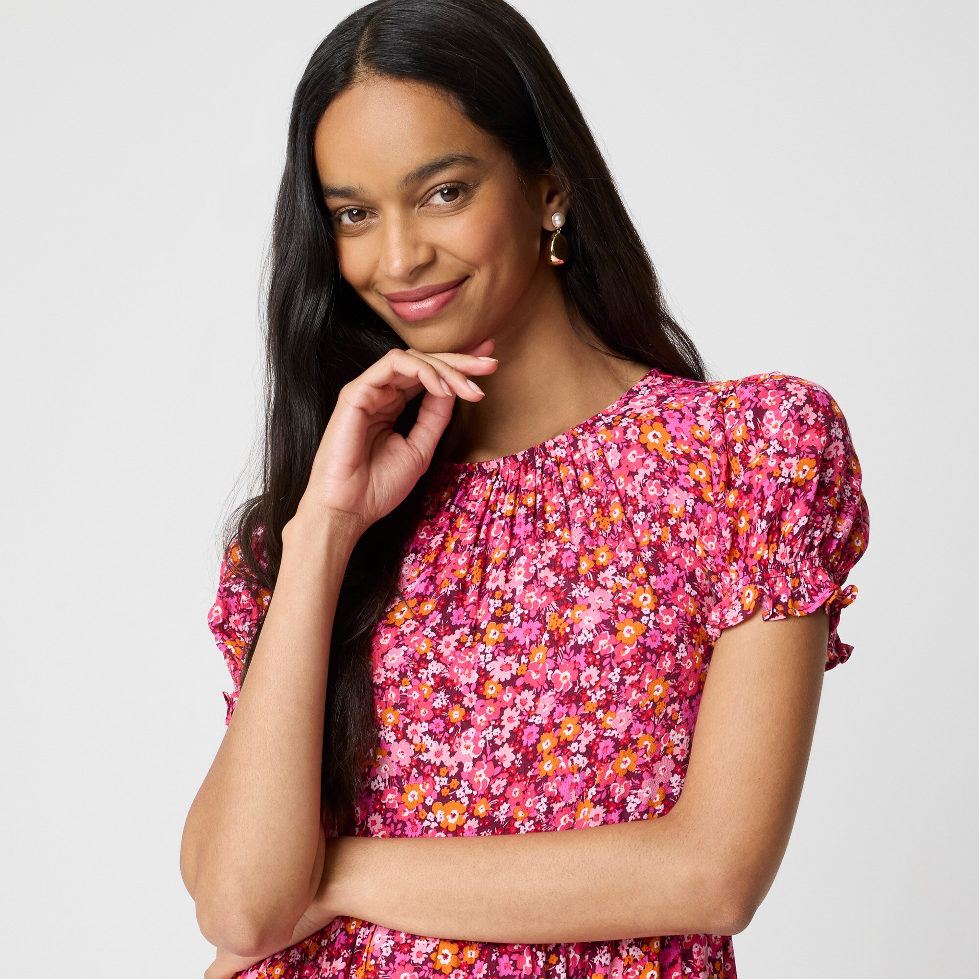 Puff-sleeve tiered midi dress