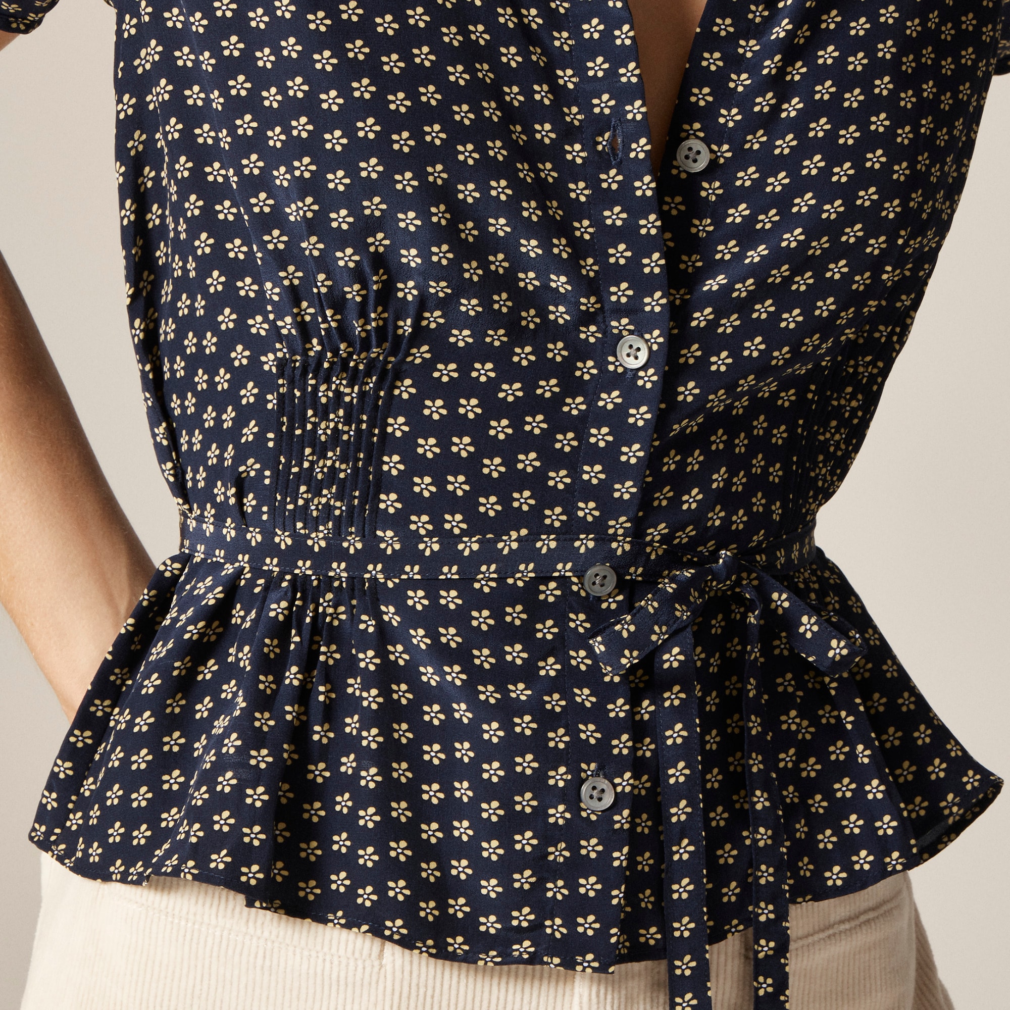 Button-up tie-waist shirt in floral print