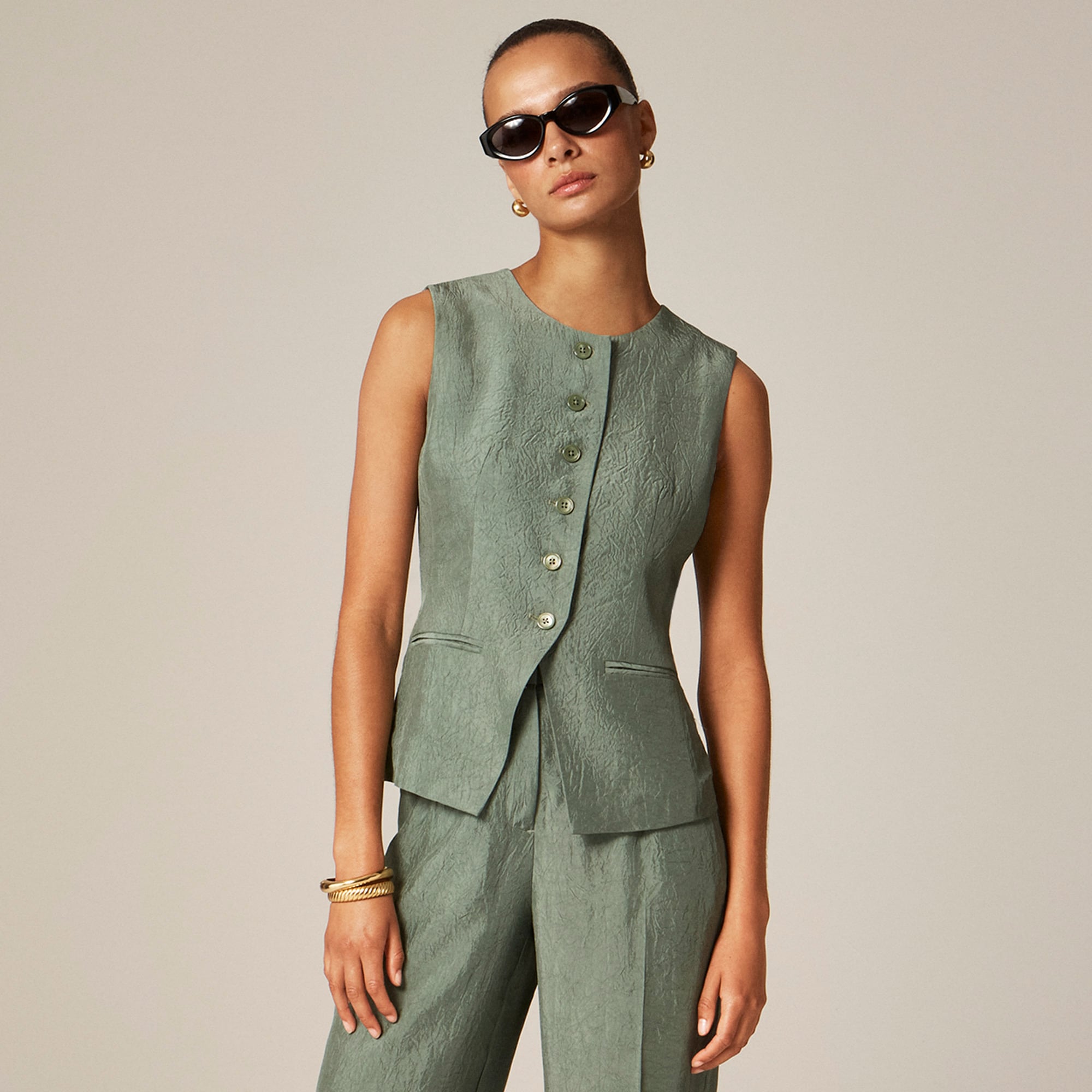 womens Essential cutaway vest top in textured satin