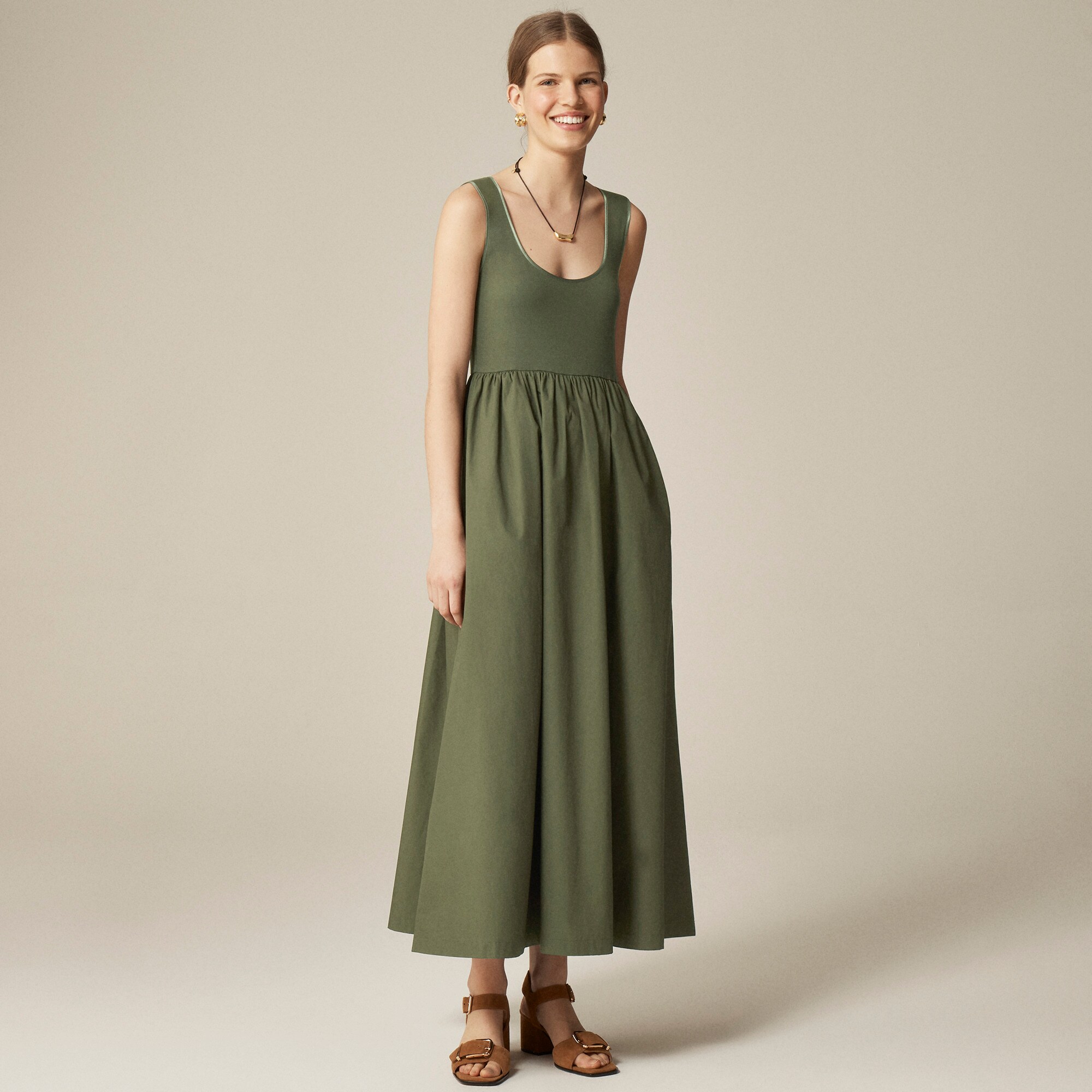 Scoopneck mixy dress