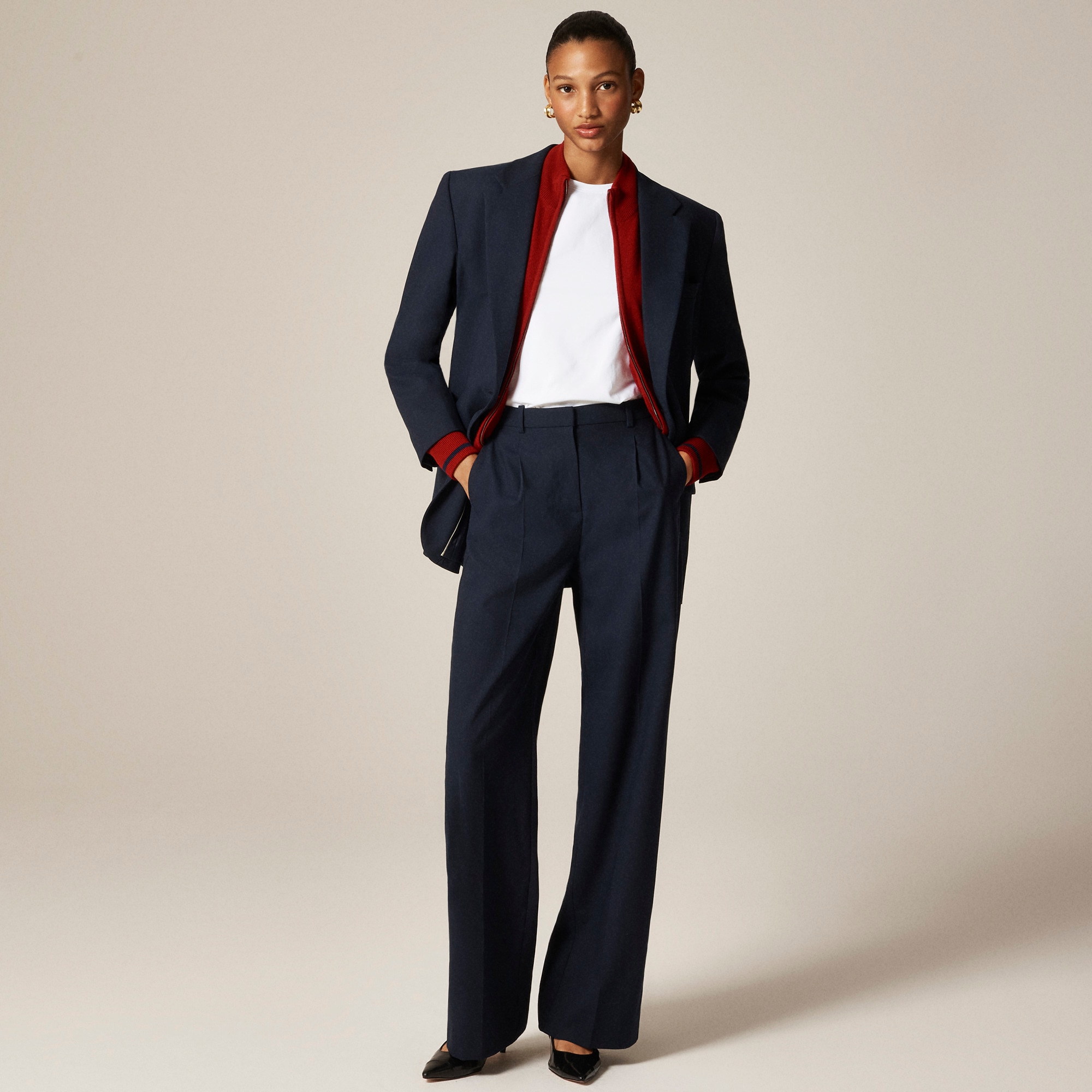 Essential wide-leg pant in Italian studio wool blend