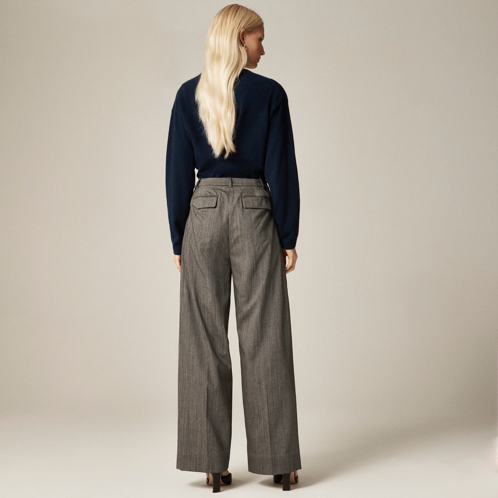 Essential Wide-leg Pant In Italian Studio Wool Blend For Women | J  display picture 1