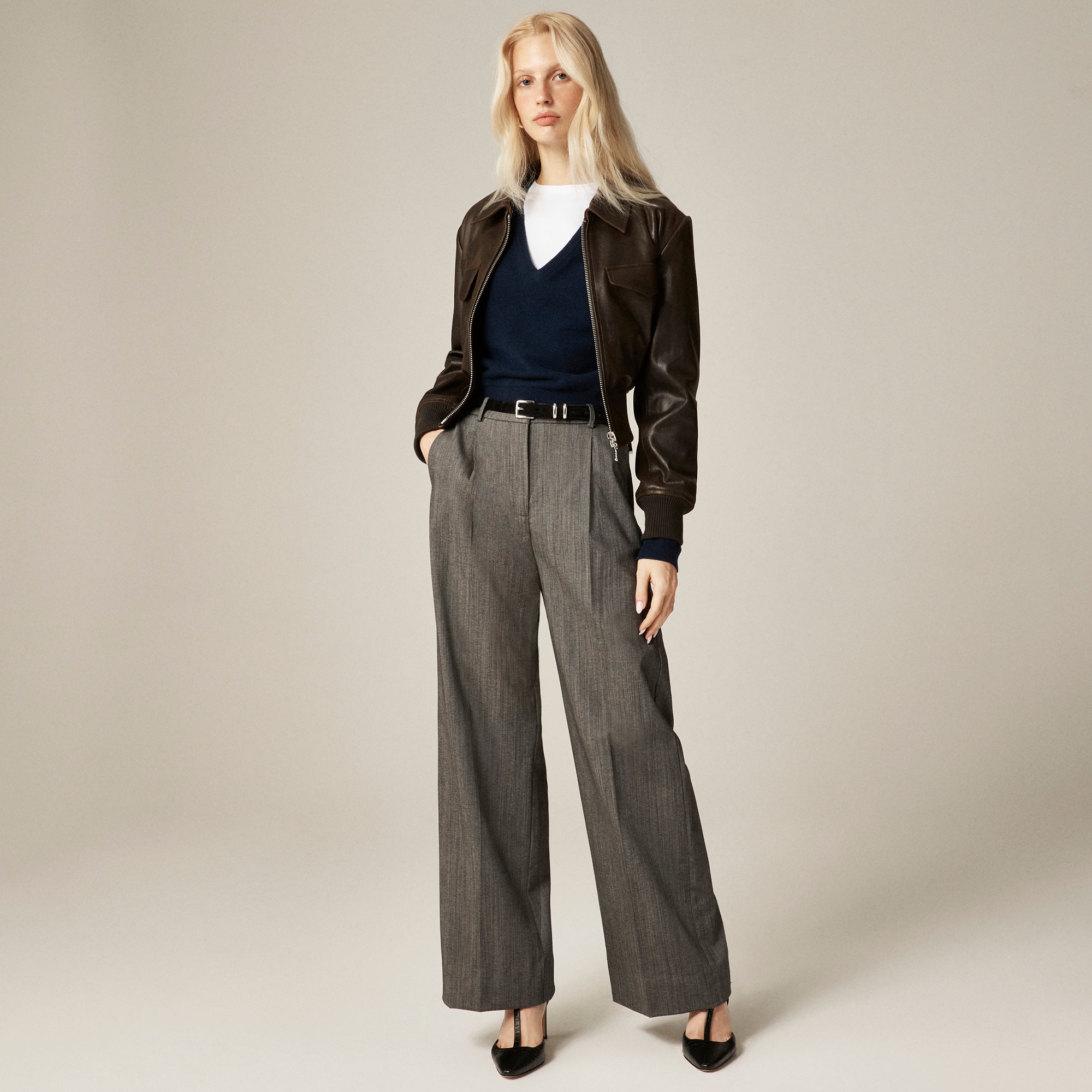  Essential wide-leg pant in Italian studio wool blend