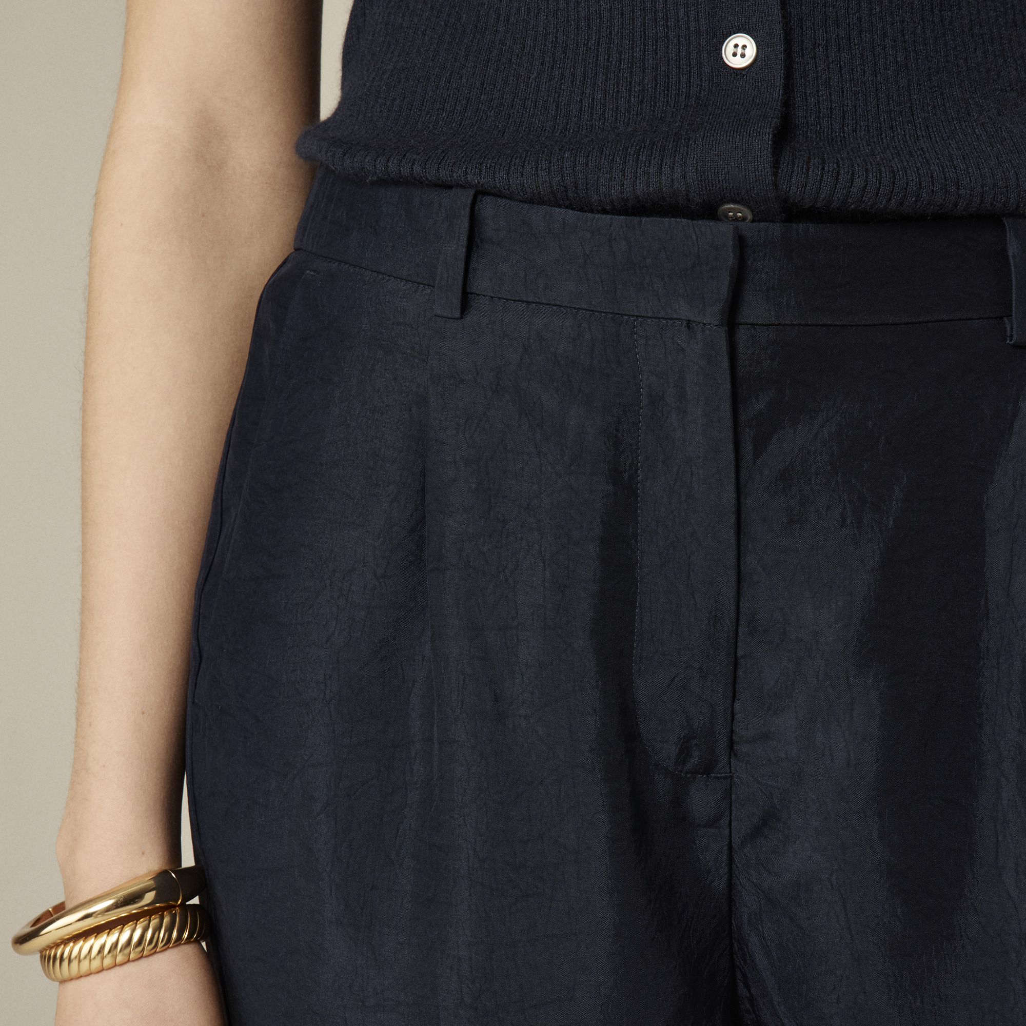 Essential wide-leg pant in textured satin - image 3