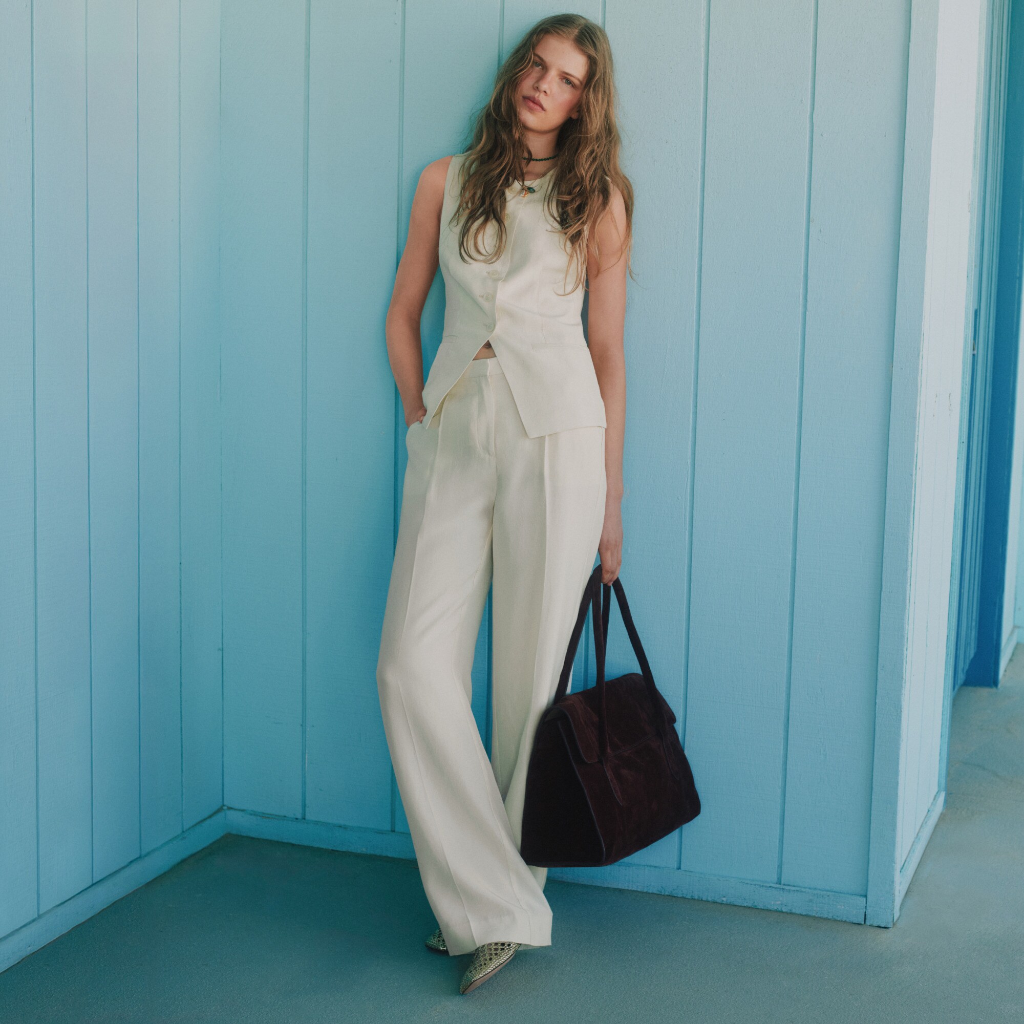 Essential wide-leg pant in textured satin