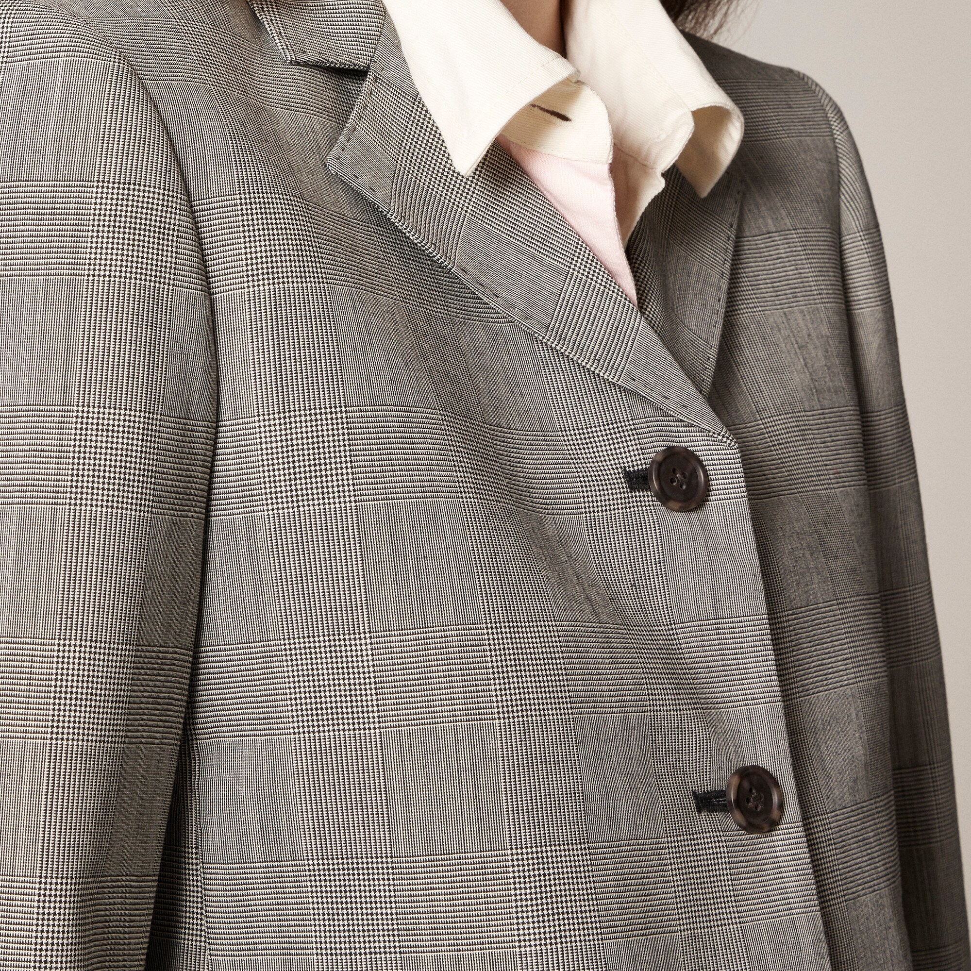 Shrunken-fit blazer in plaid Italian gauzy wool blend