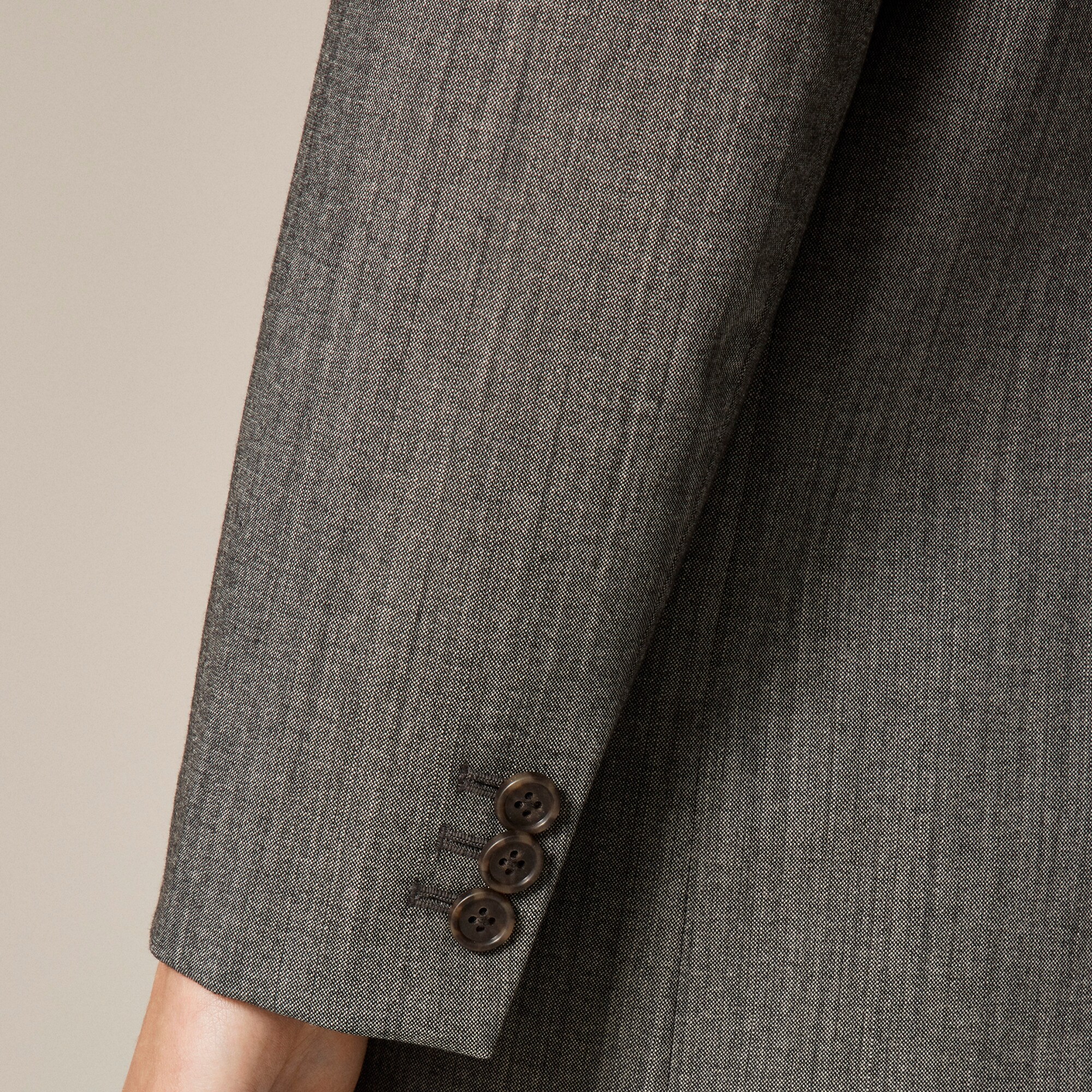 Gamine blazer in Italian studio wool blend