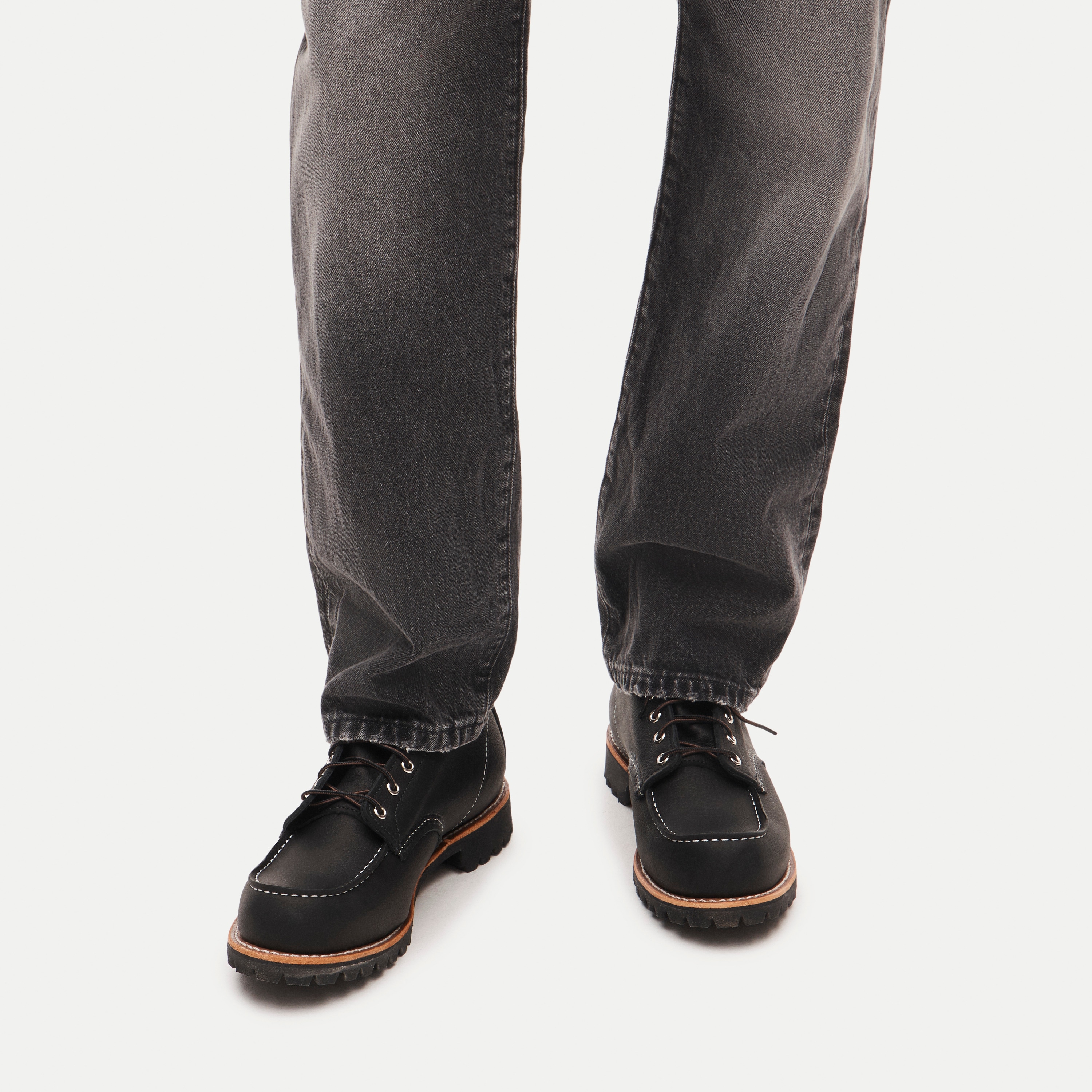Red Wing Heritage 8146 6'' Roughneck leather boots