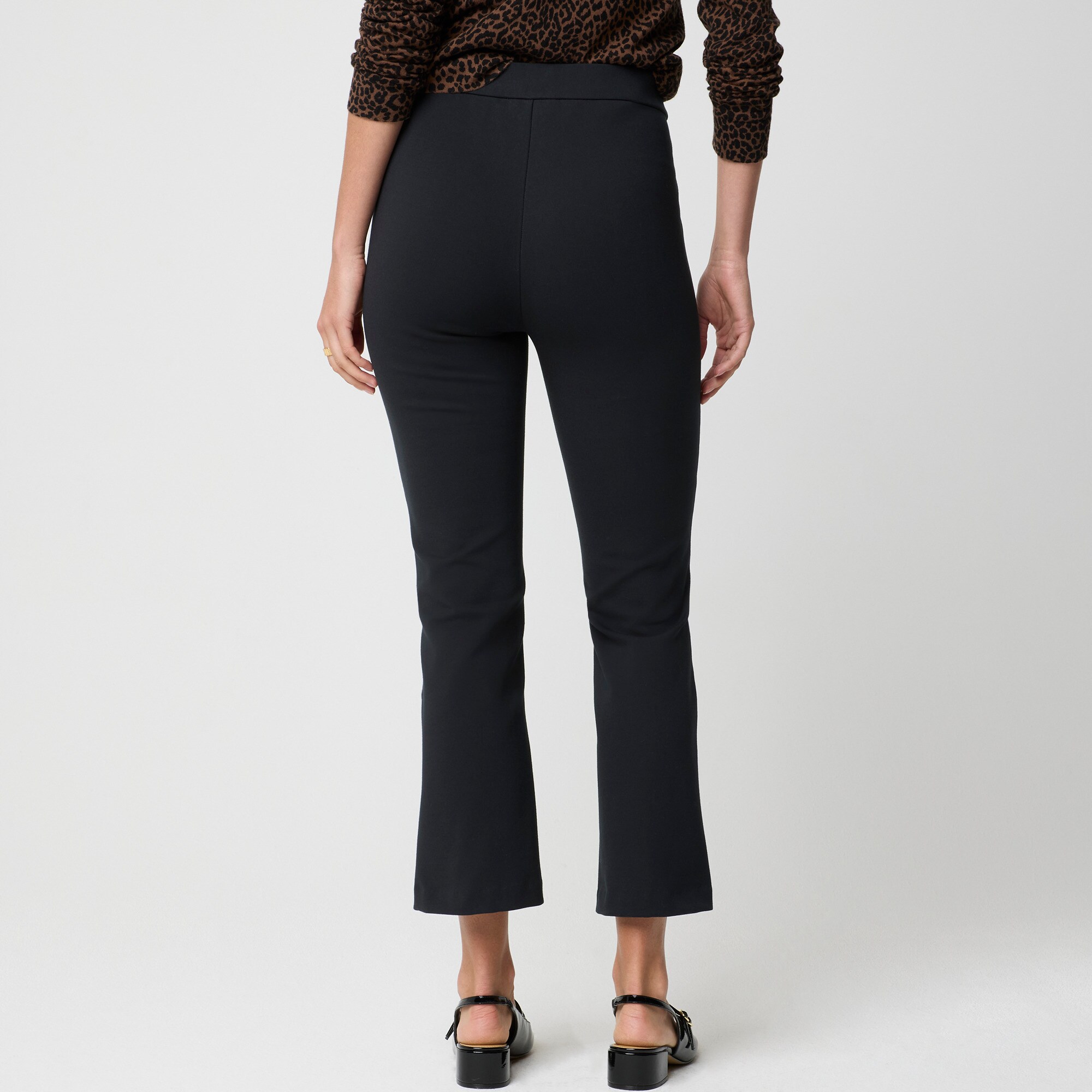 Ponte cropped pull-on pant