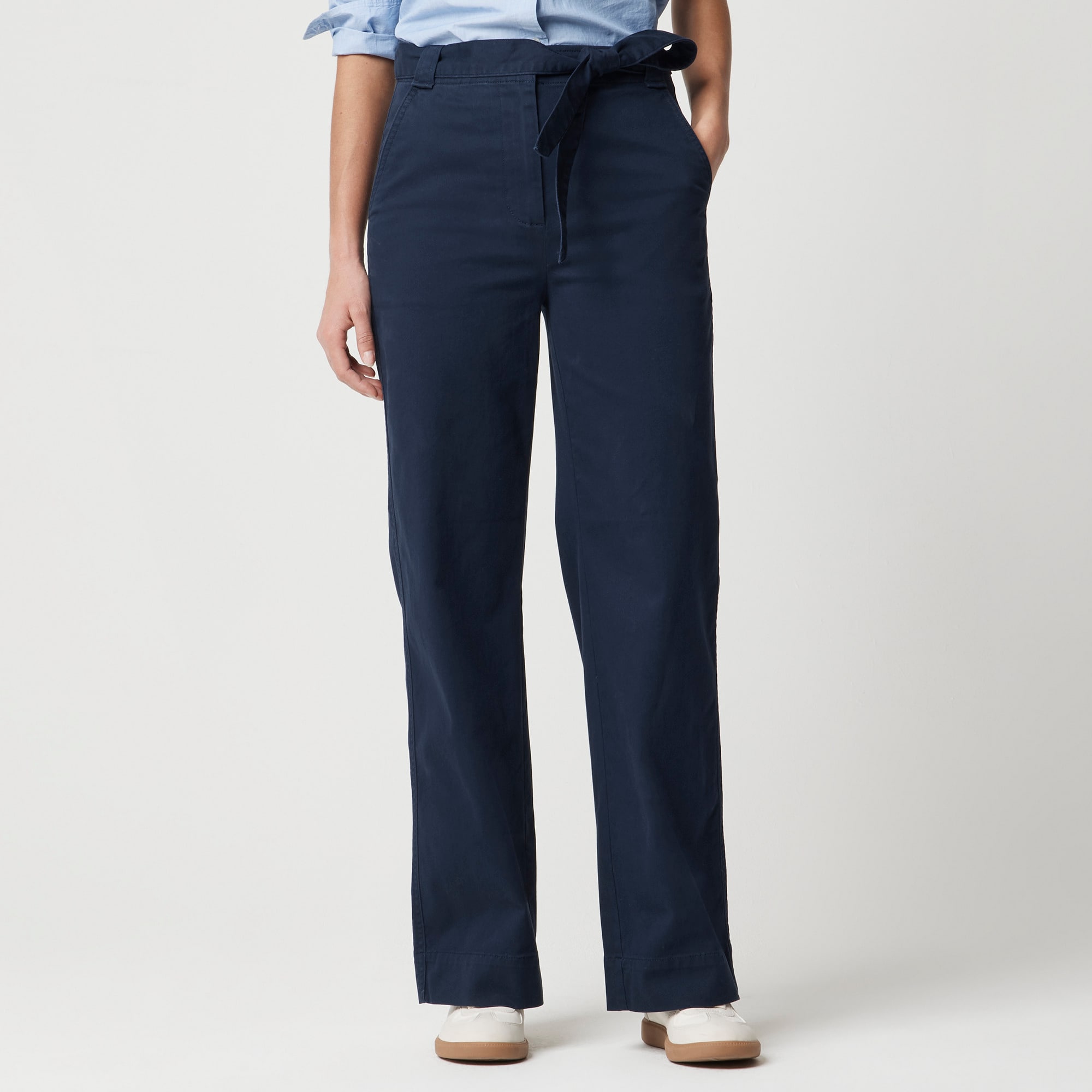Twill wide-leg tie-waist chino pant