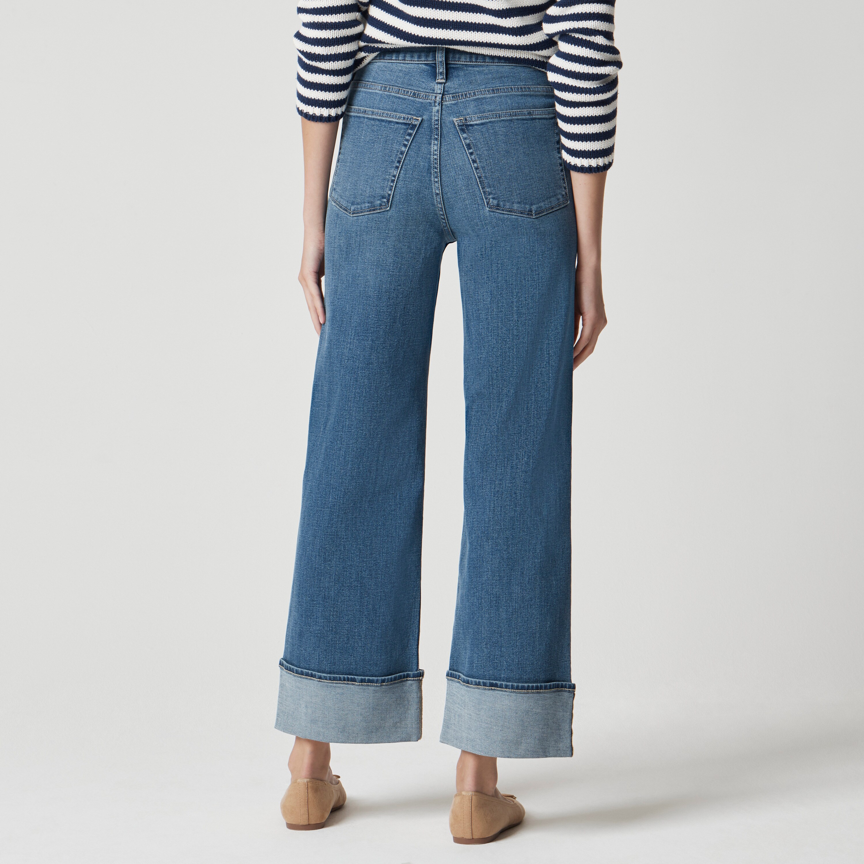 Classic wide-leg cuffed jean in all-day stretch