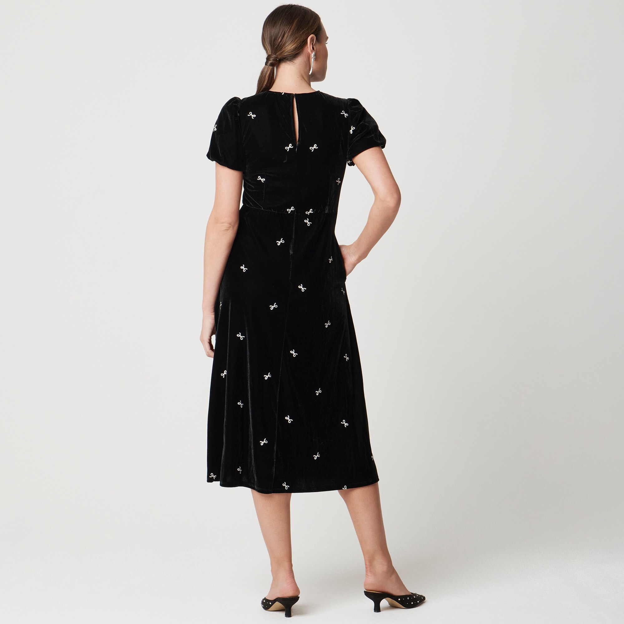 Puff-sleeve bow velvet midi dress