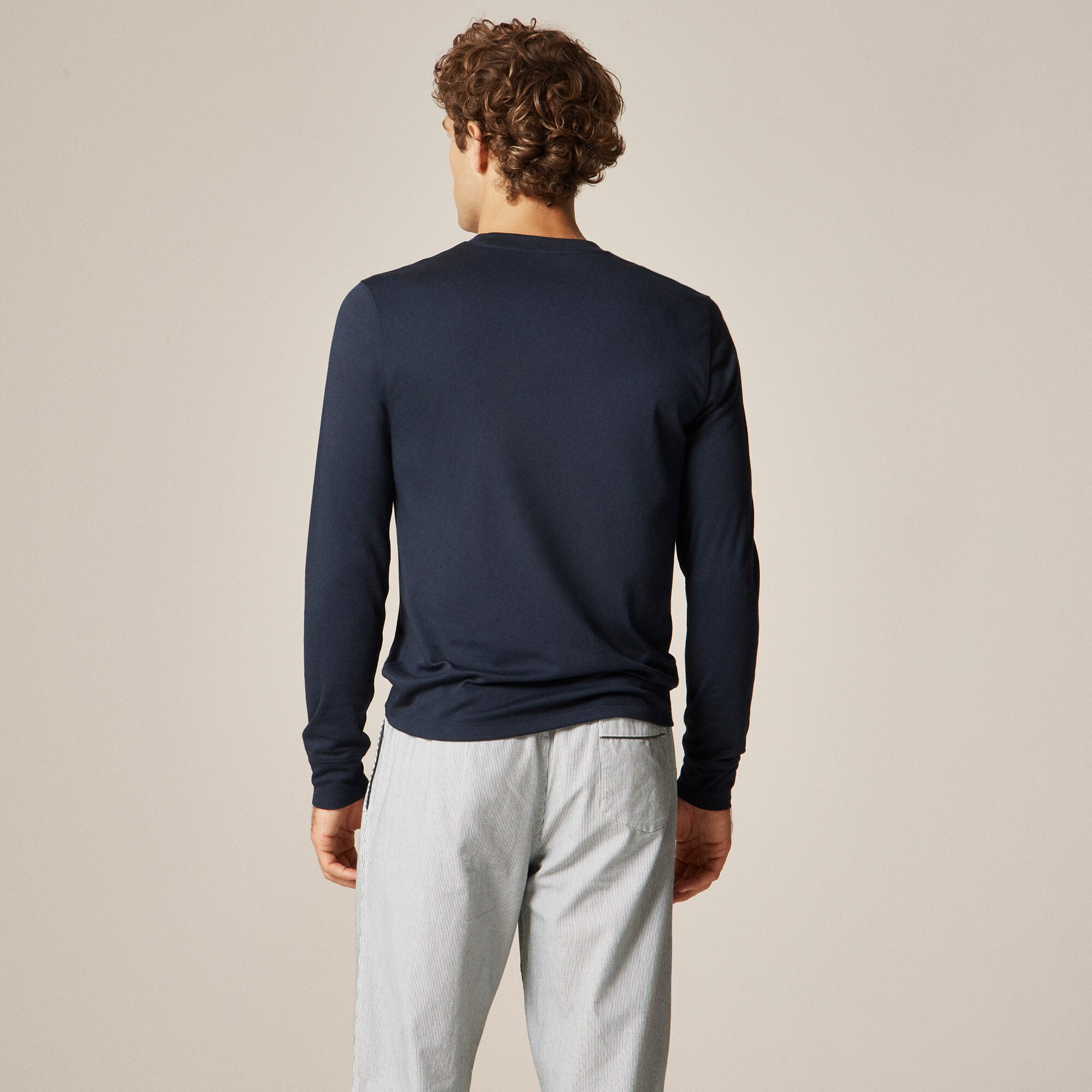 Performance crewneck with COOLMAX® technology