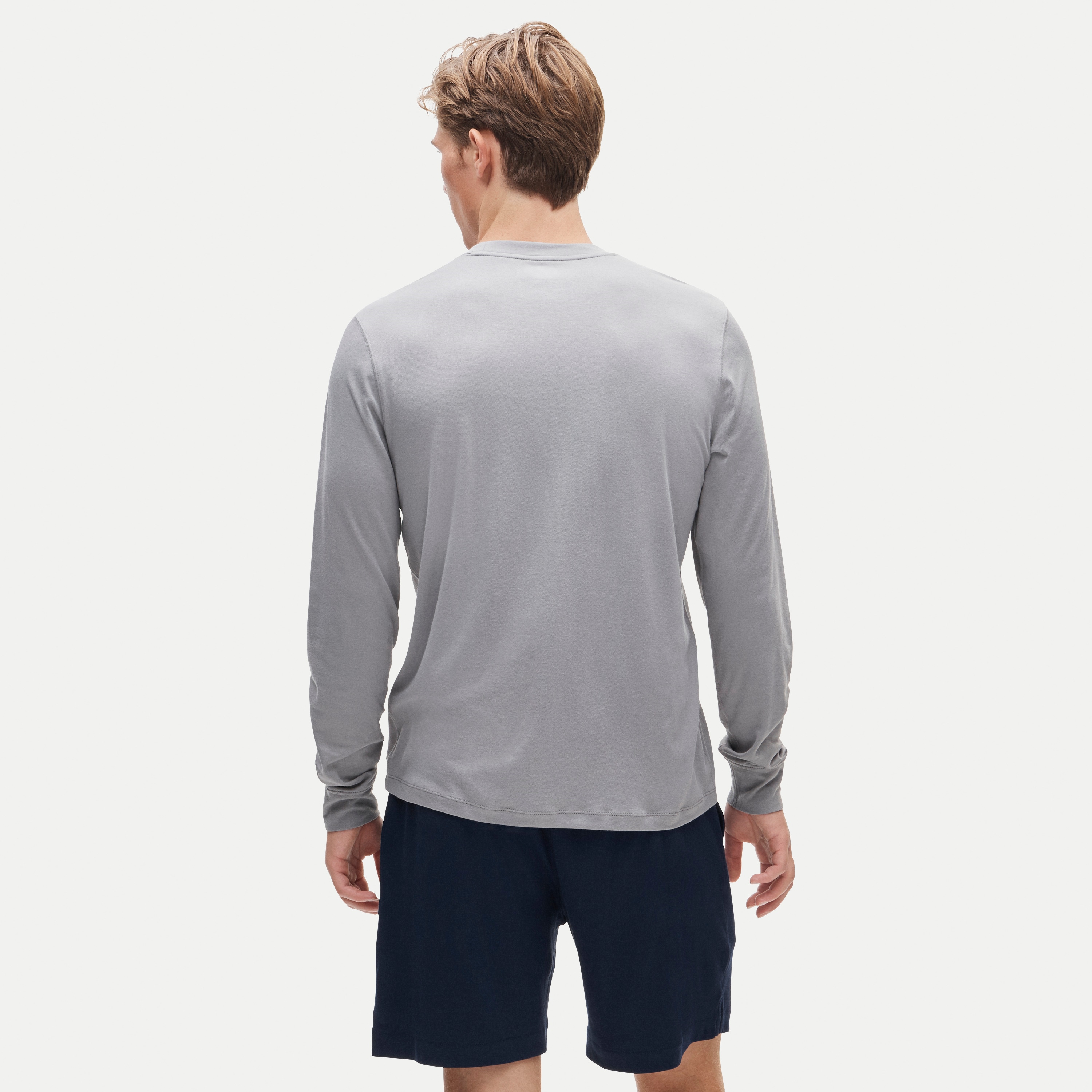 Performance crewneck with COOLMAX® technology