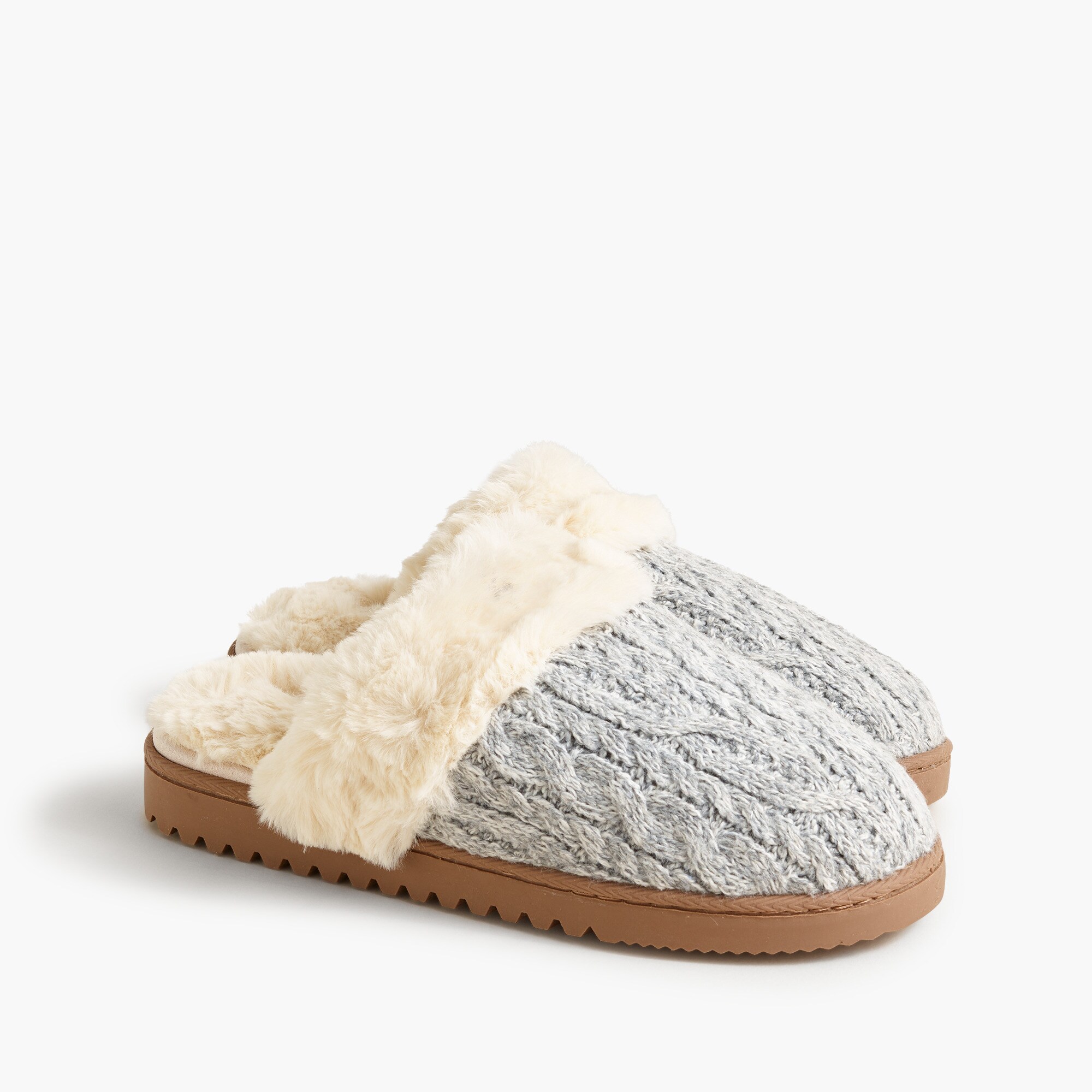  Cable-knit scuff slippers