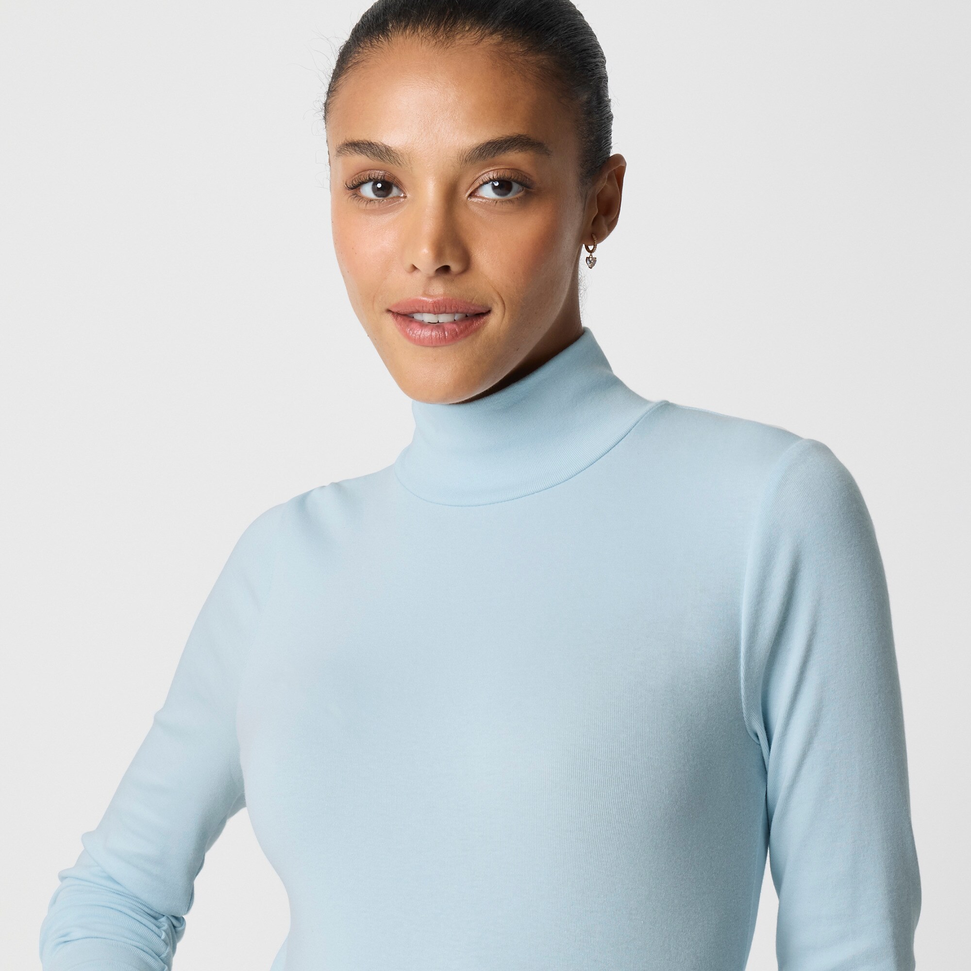 Long-sleeve everyday mockneck tee