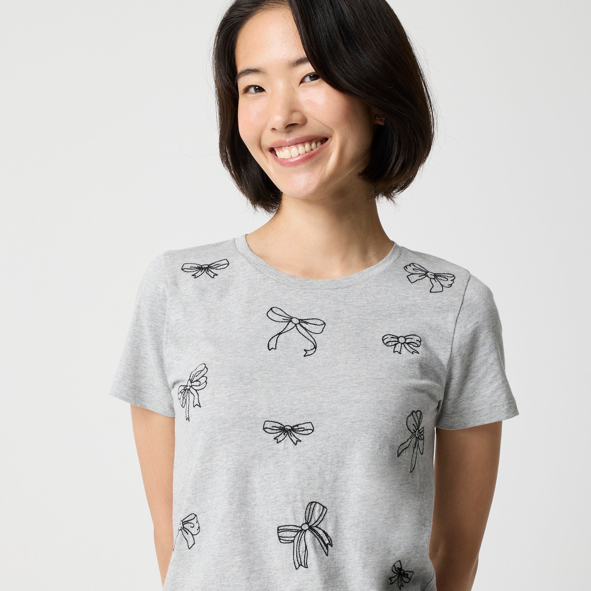 Bows graphic tee